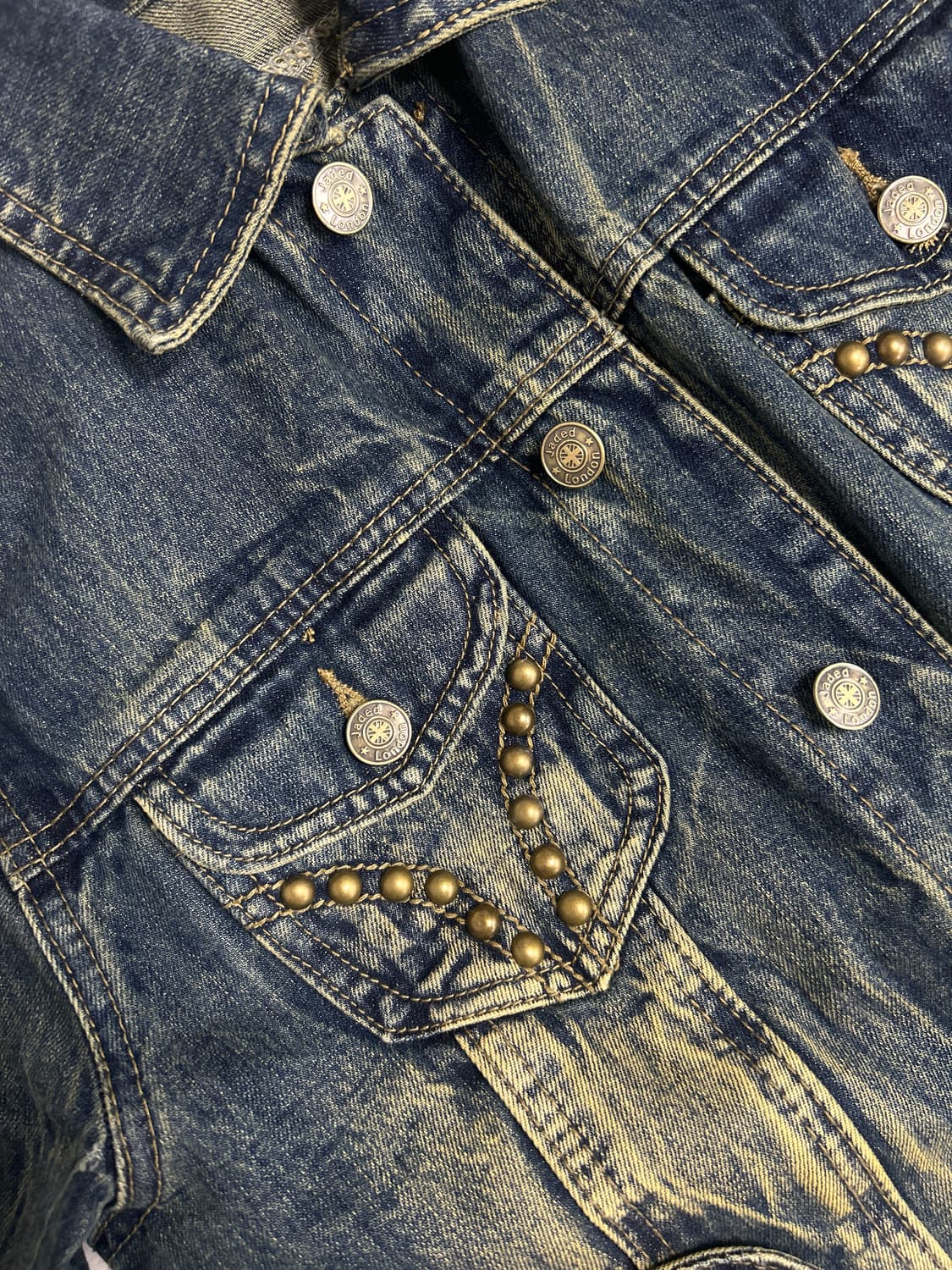 제이디드런던 크리스드 워시 스터드 데님 자켓 Jaded london 상품이미지3