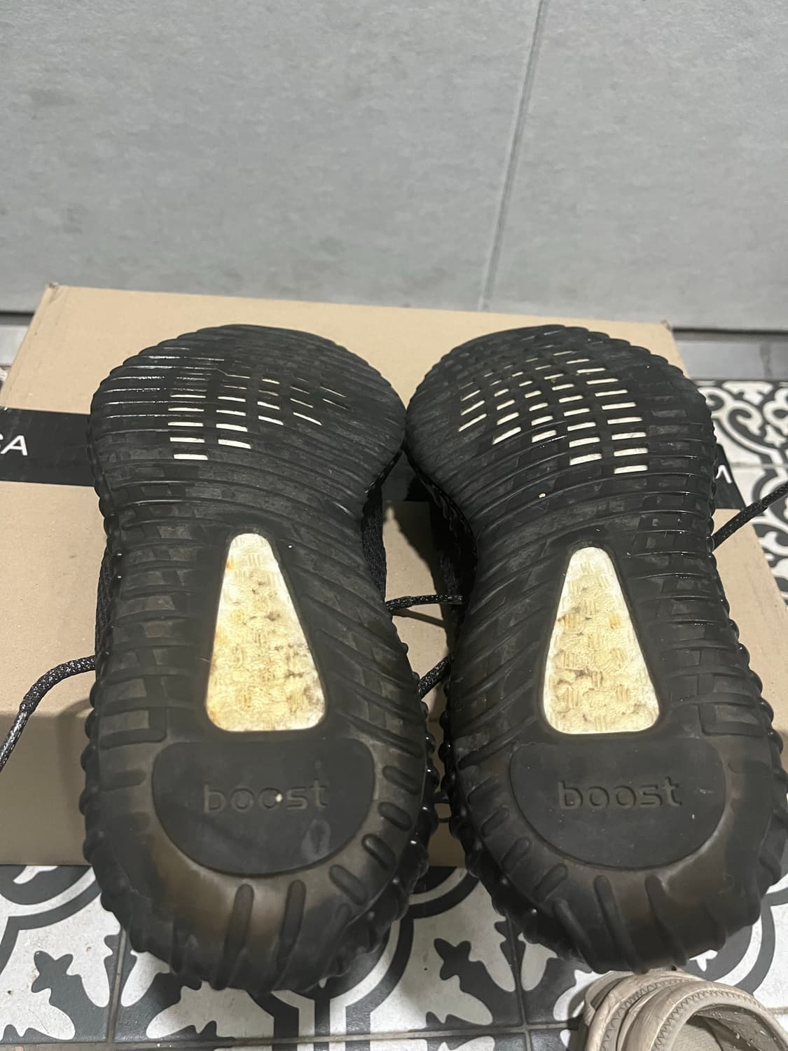 이지부스트 350 v2 논리플렉티브 상품이미지3