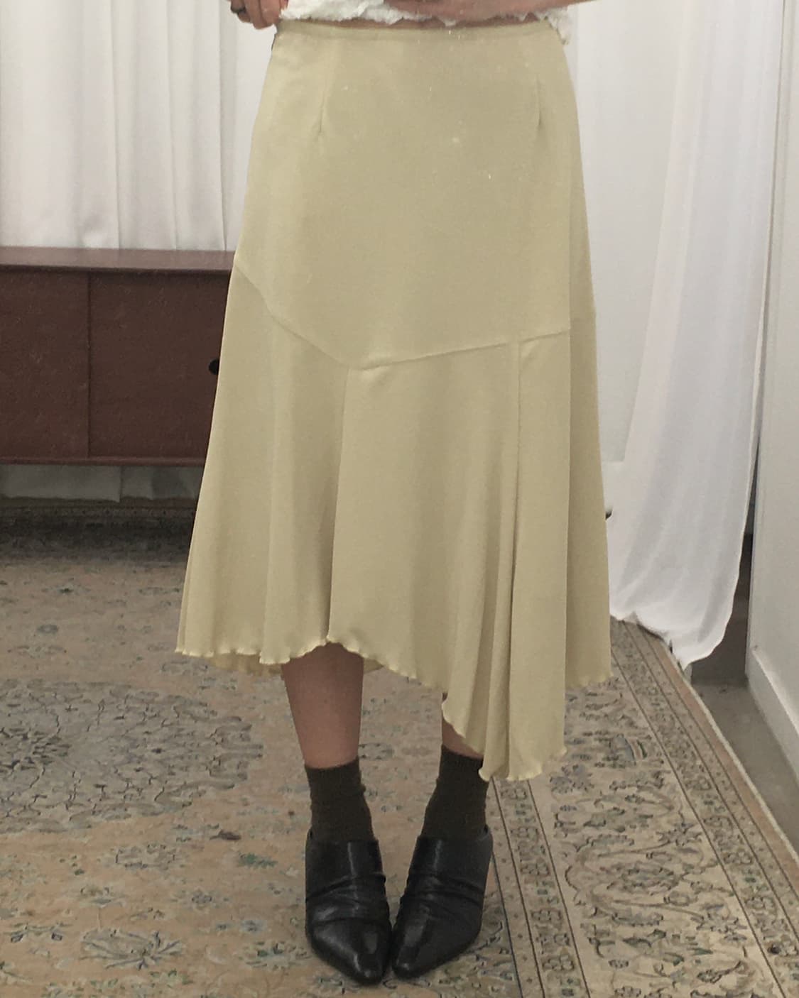 베이지 언발란스 롱 스커트 상품이미지1
