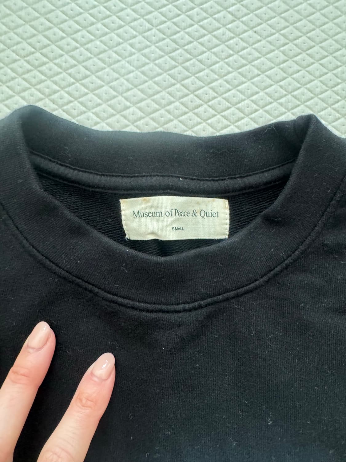  Museum of Peace & Quiet 맨투맨 상품이미지2