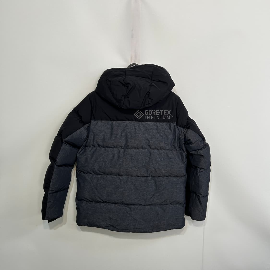 네파 2020 여성 고어텍스 패딩 90 상품이미지3