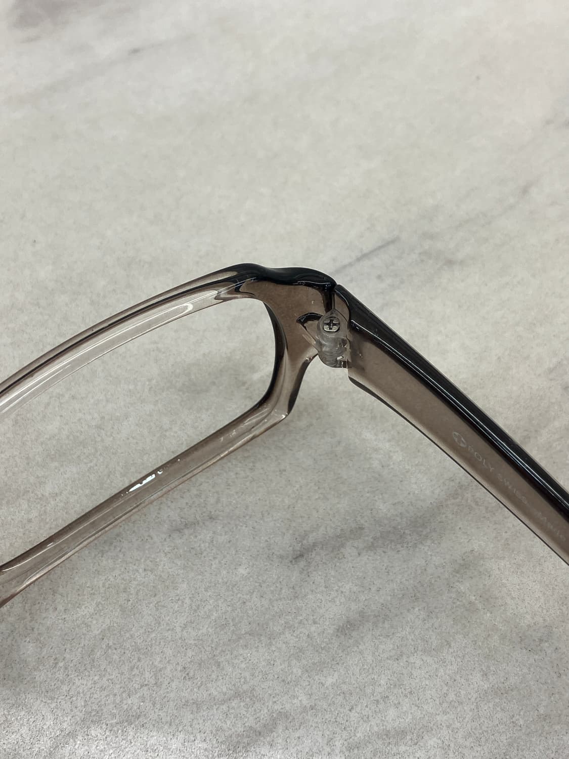 폴리 스위스 Poly swiss 브라운 클리어 스퀘어 뿔테 안경 상품이미지3