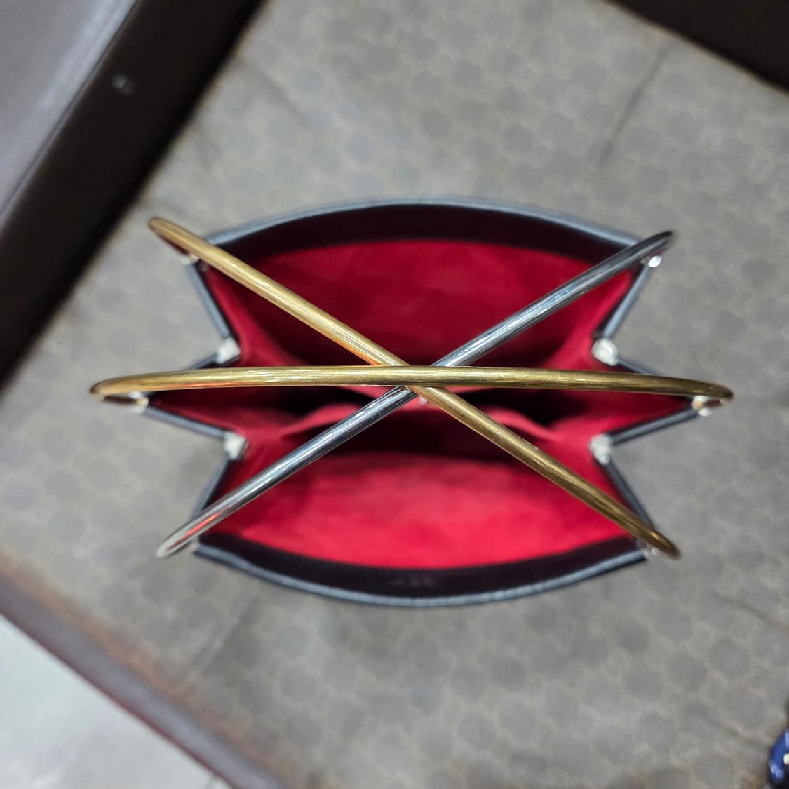 까르띠에 트리니티 미니 토트백 상품이미지9