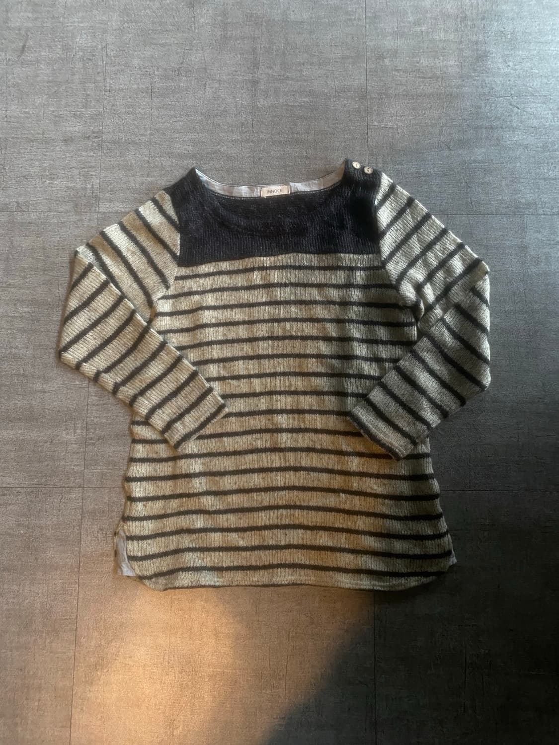 일본빈티지 Innoce 하구미모리걸할메카지 바선생 숄더버튼 니트스웨터 상품이미지1