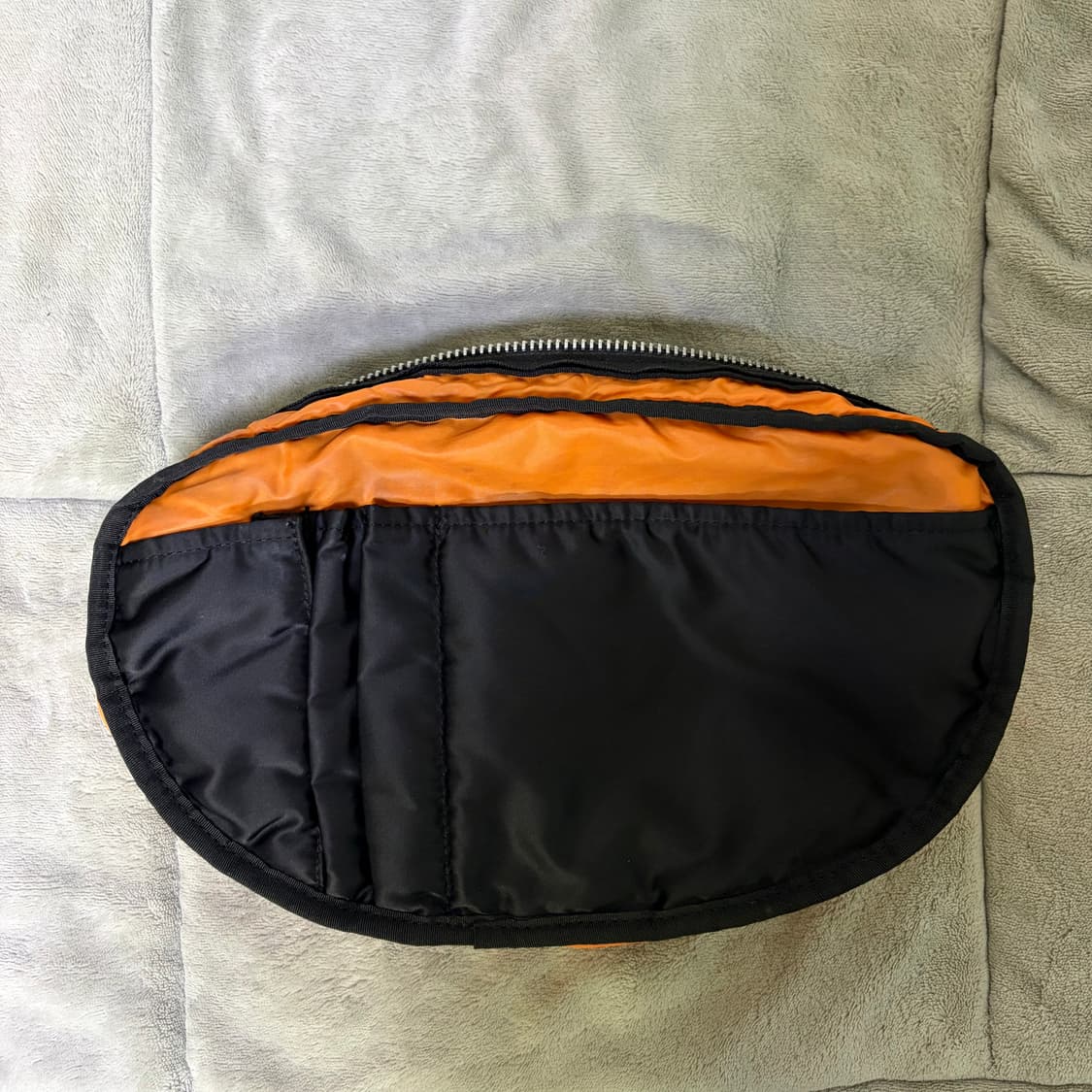 porter 요시다 포터 탱커 반달숄더백 블랙 상품이미지6