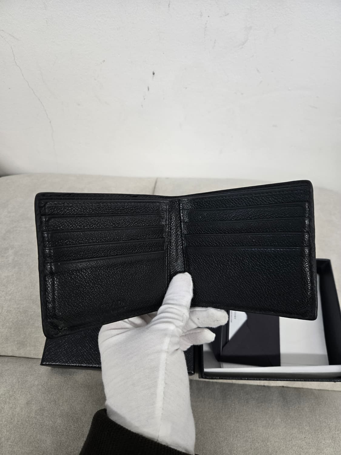 [보증서 정품] 프라다 사피아노 반지갑 상품이미지2