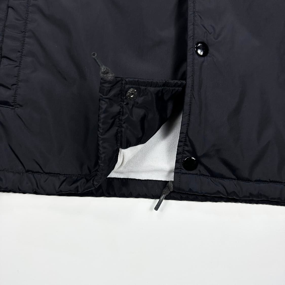 (크랙존재) 칼하트 wip 성조기 프린팅 코치자켓 블랙 L 상품이미지6