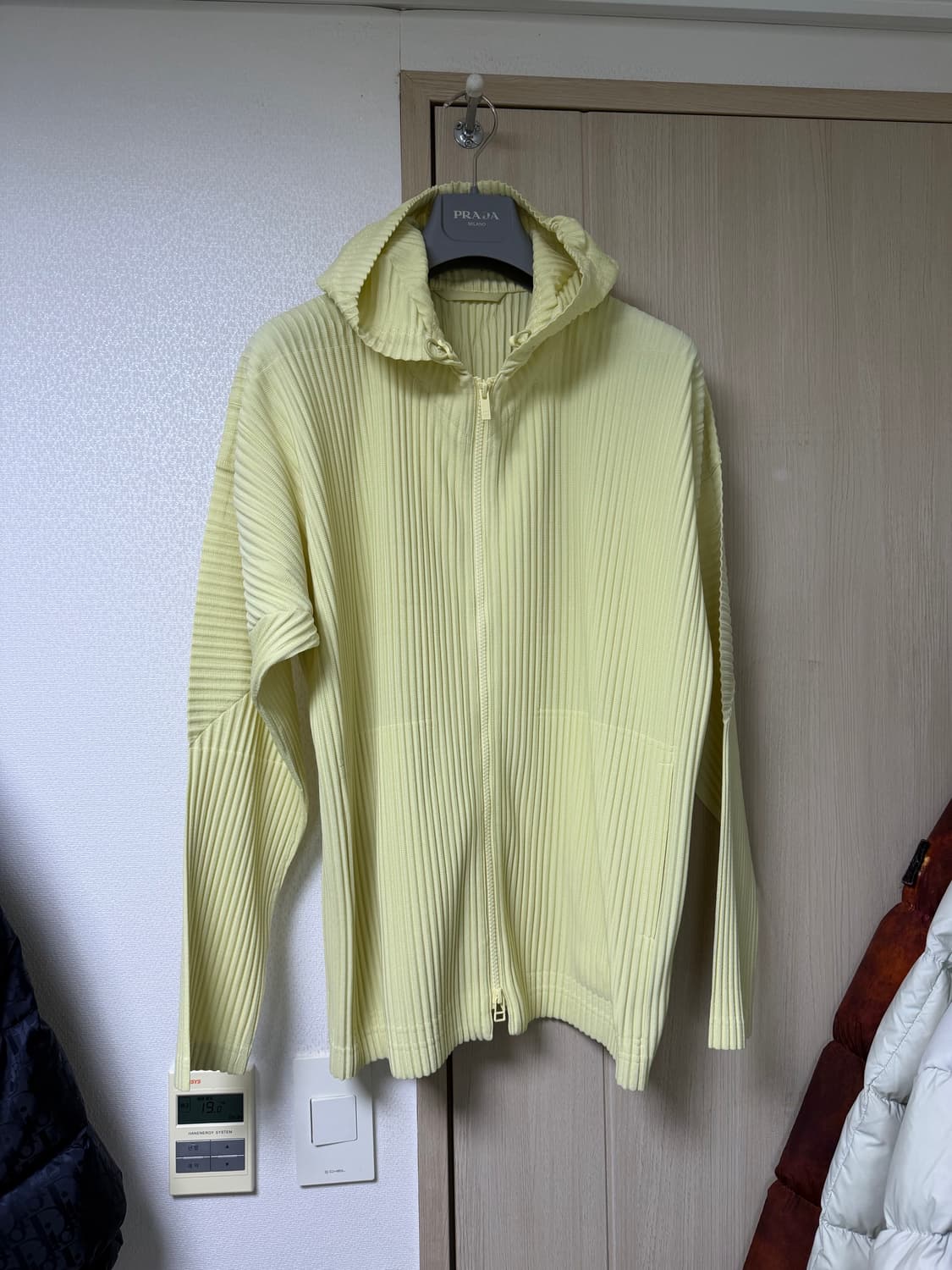 옴므플리세 이세이미야케 후드 집업 소울옐로우 JL106 상품이미지1