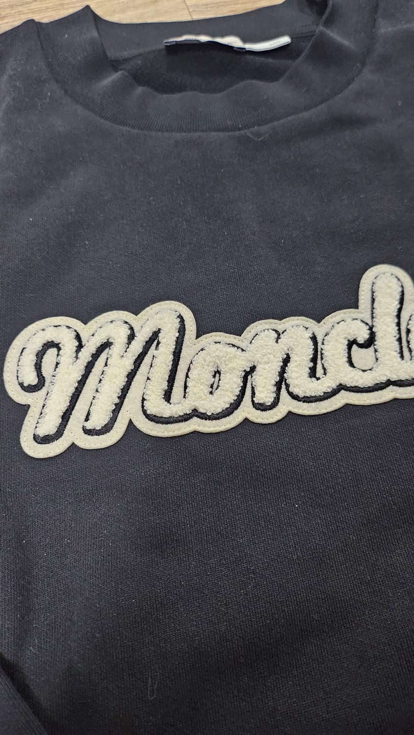 몽클레어 여성 맨투맨 티셔츠 새상품 M 상품이미지3