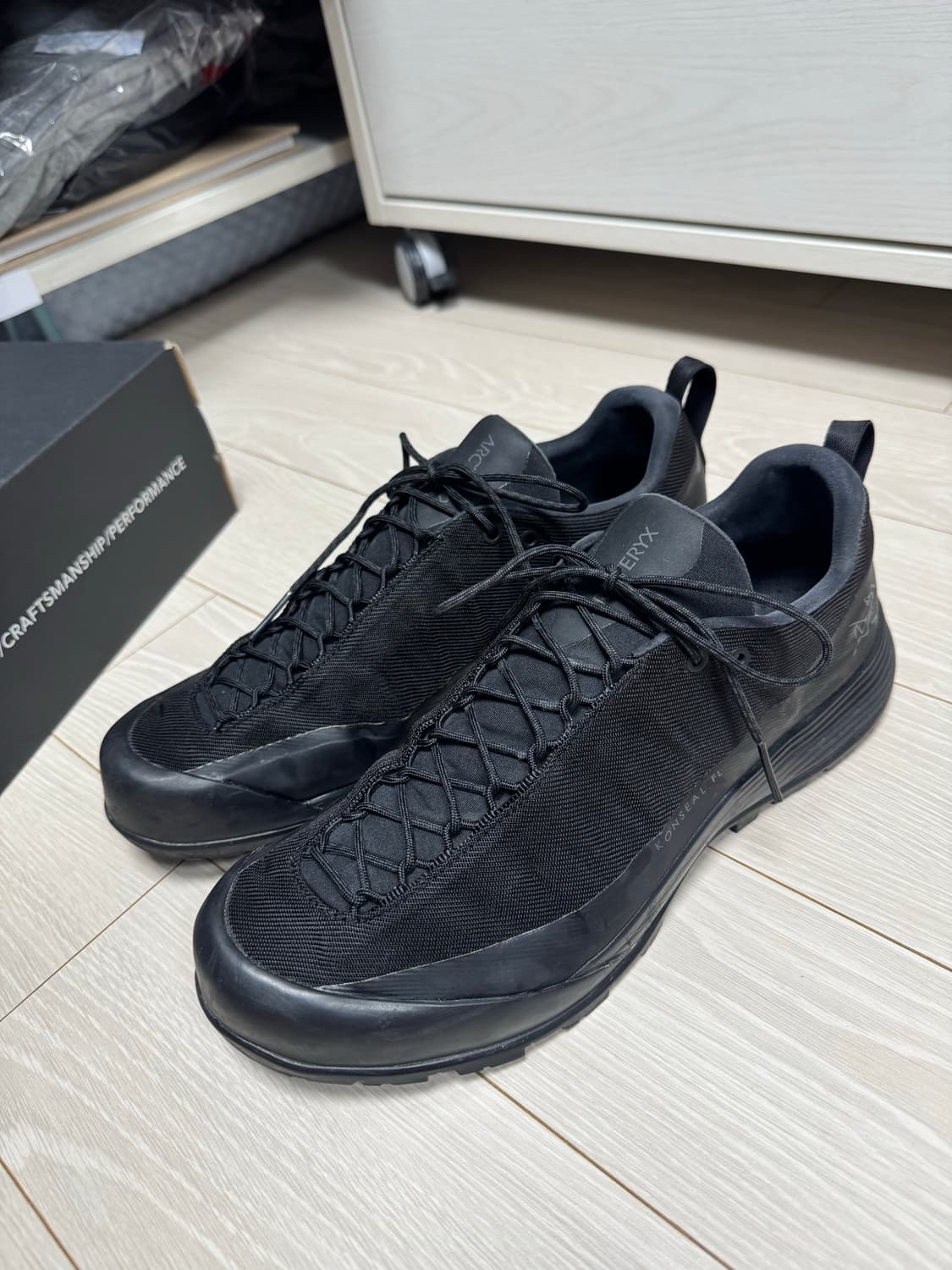 아크테릭스 컨실 FL 블랙 카본 카피 275 상품이미지2