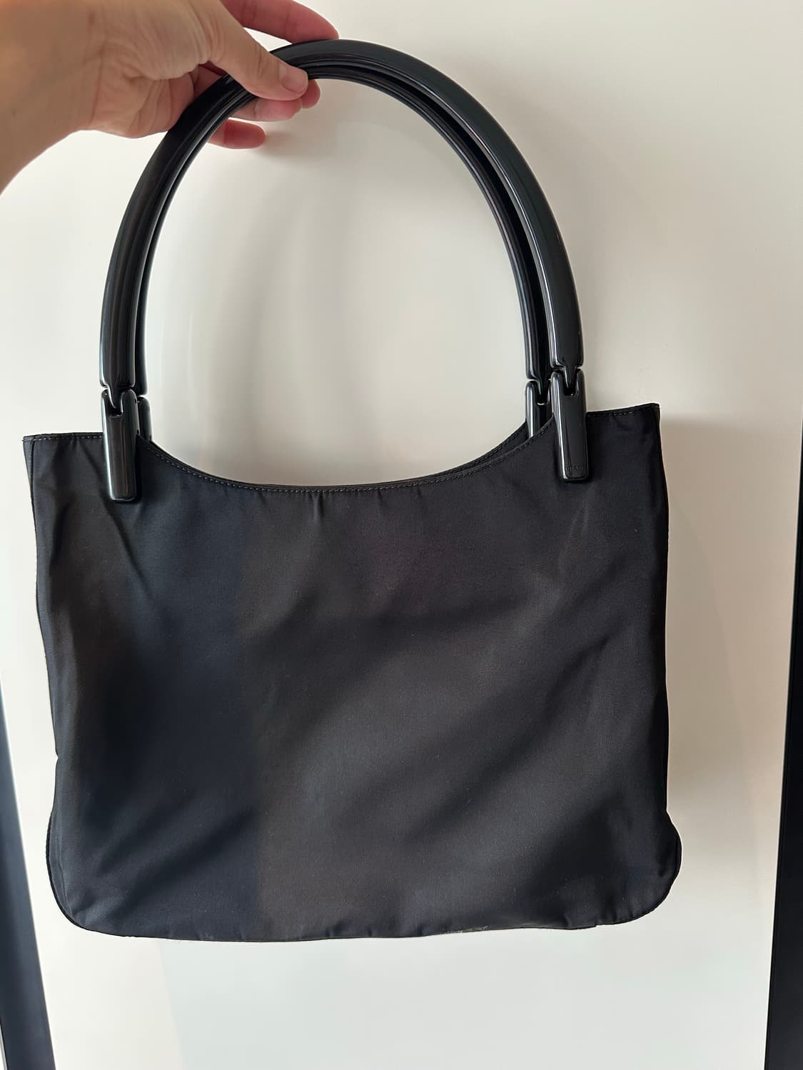 프라다 블랙 토트백 상품이미지1