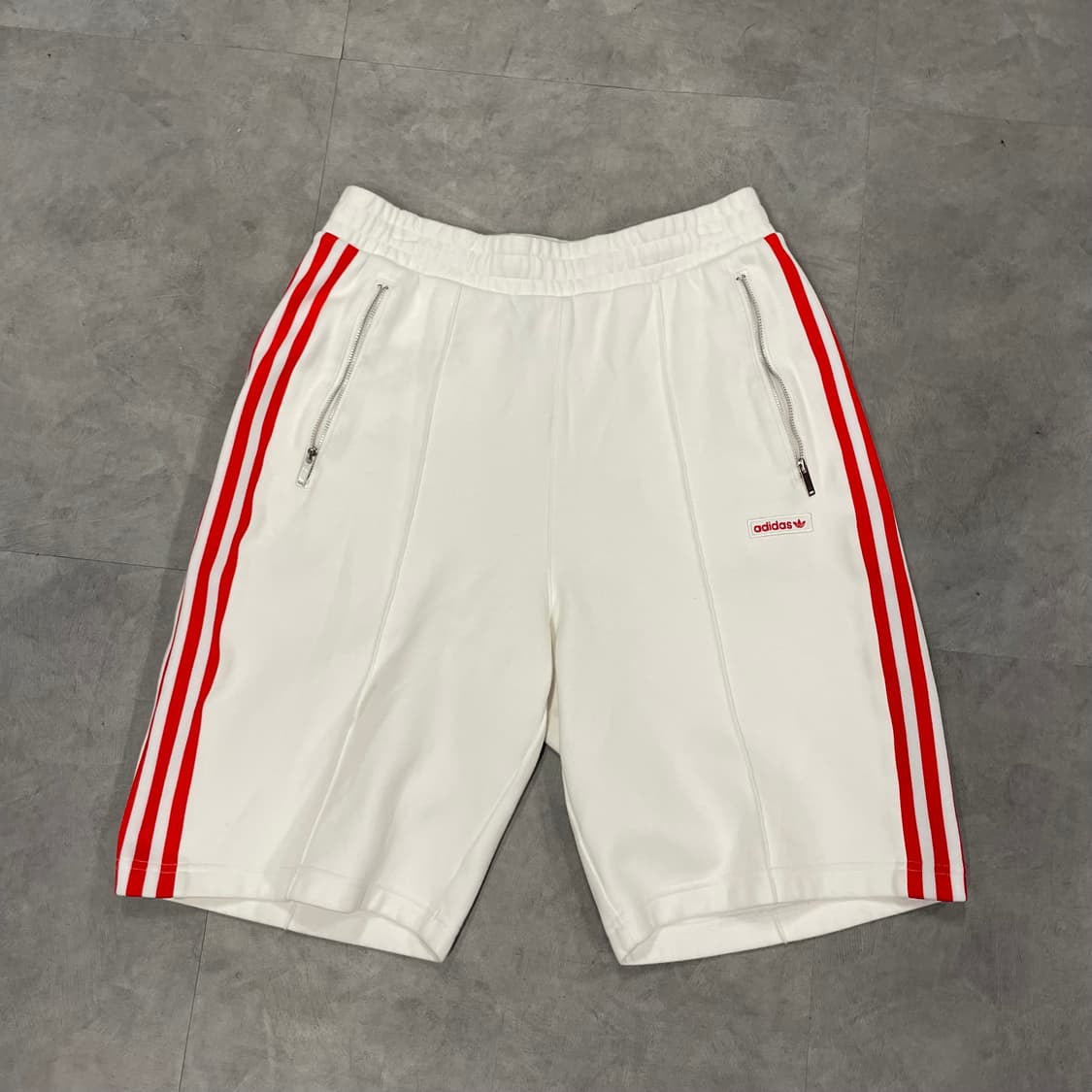 아디다스 숏팬츠 (~32“) 상품이미지1
