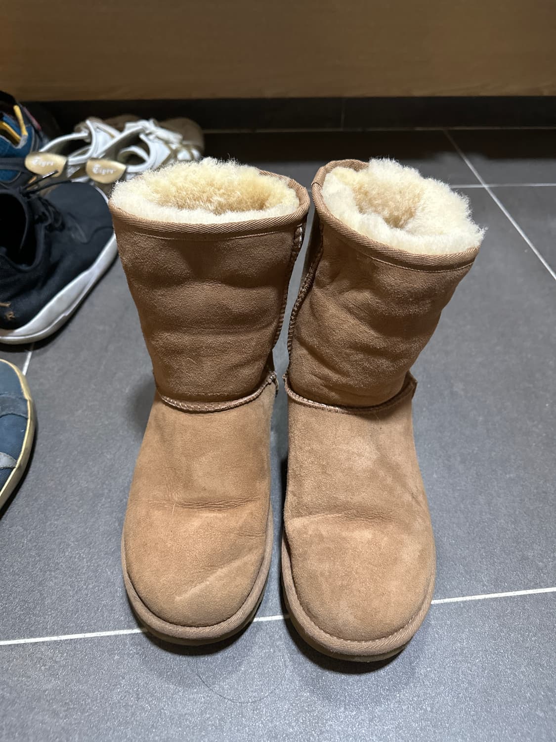 UGG 240 미국산 어그 상품이미지1