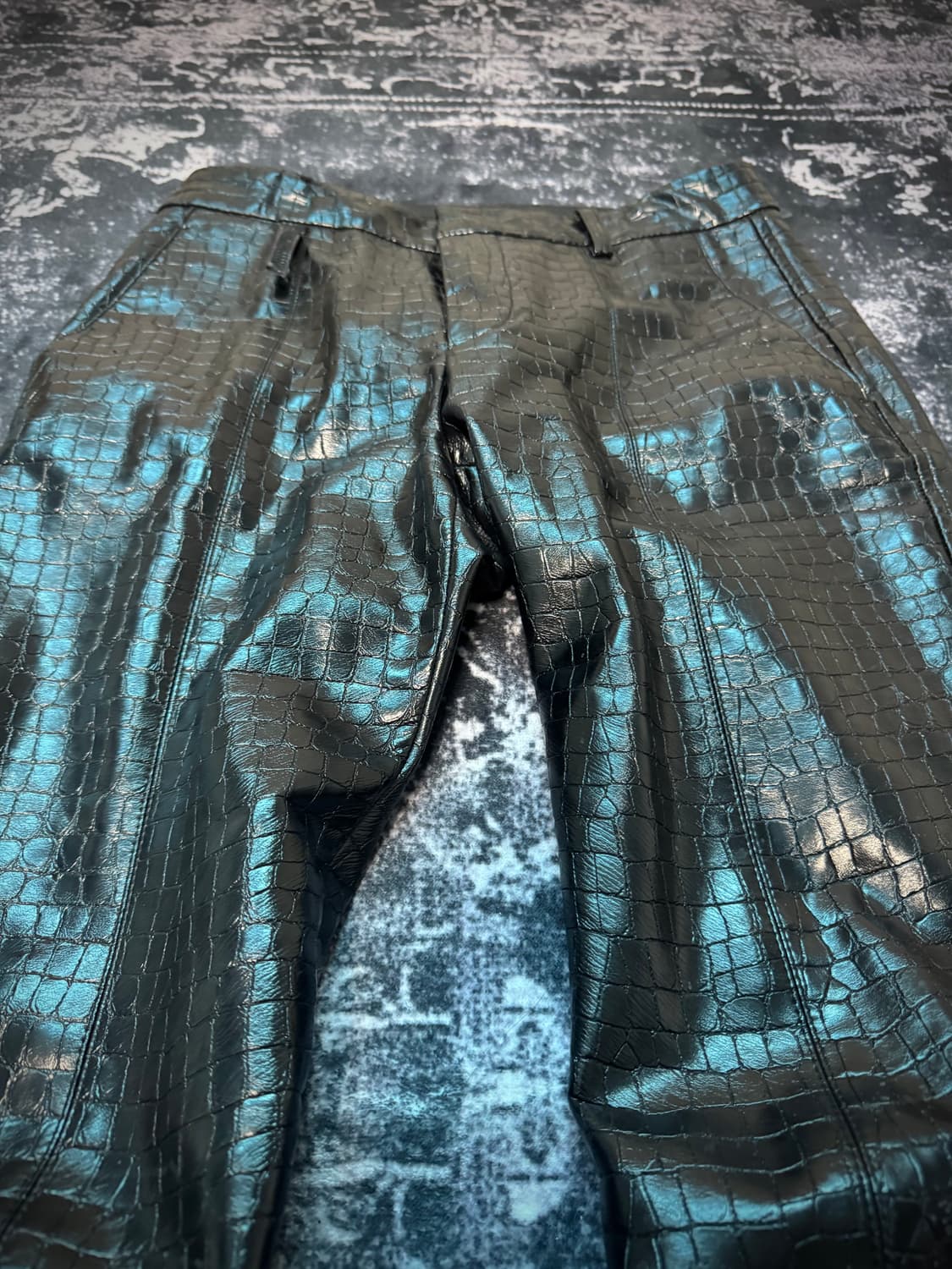 Zara Faux Leather Crocodile Embossed Pan 상품이미지2