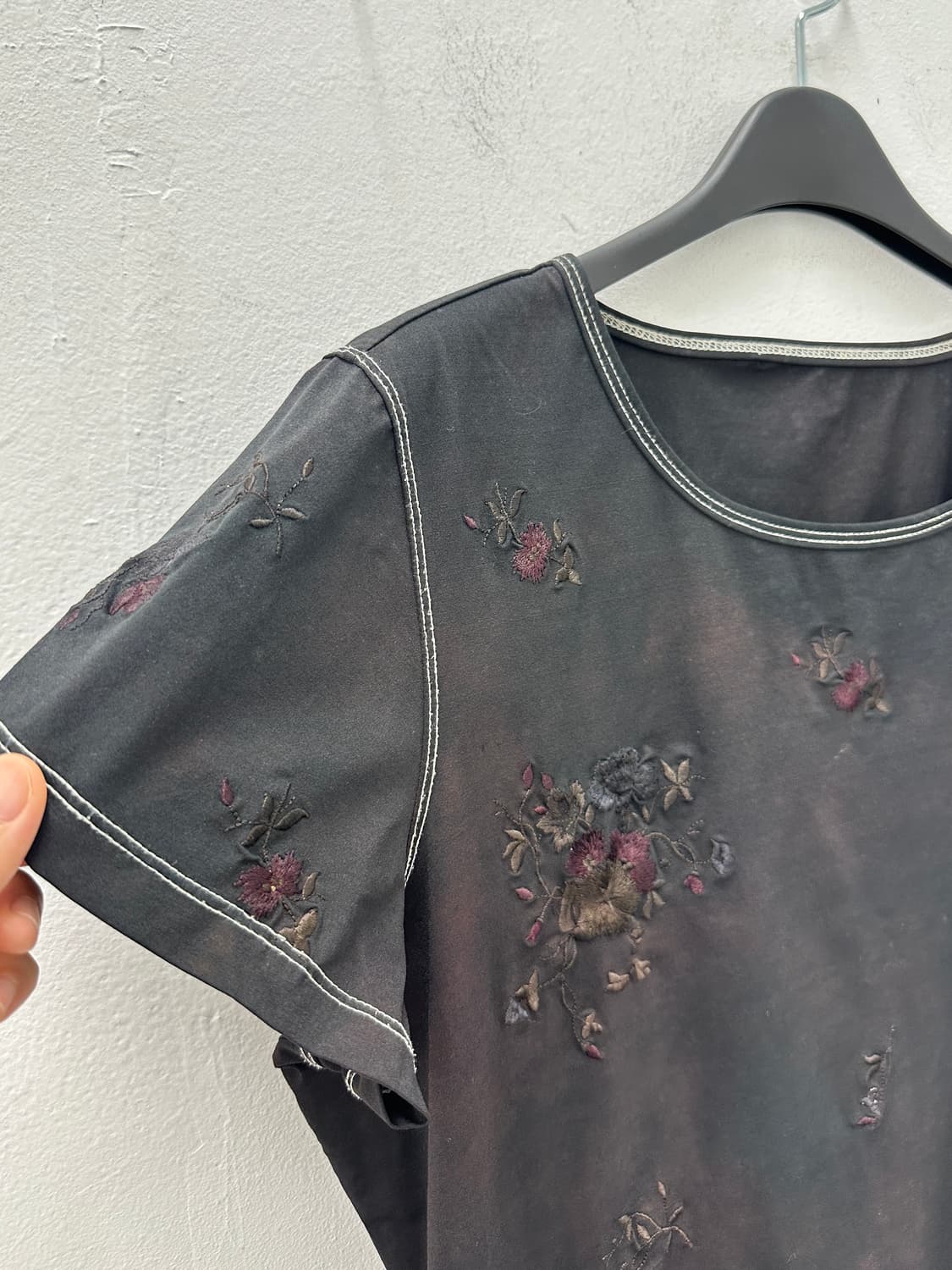 NONE vintage floral embroidery tee 상품이미지2