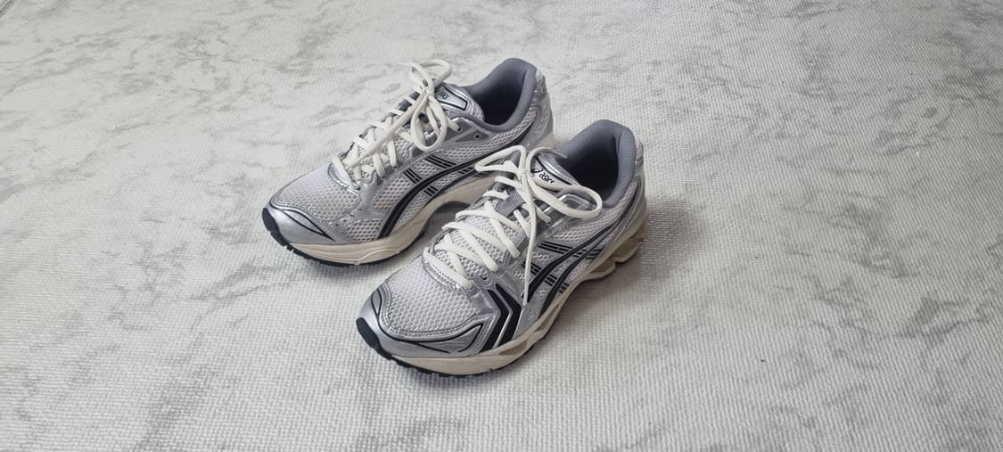 아식스 자운드 젤 카야노 14 실버 블랙 255 상품이미지1