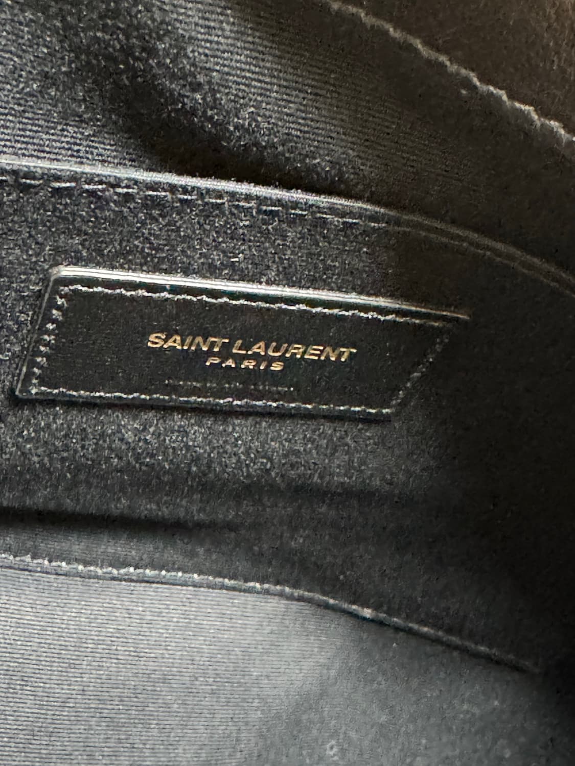 생로랑 마틀라세 클러치 블랙 금장 상품이미지8