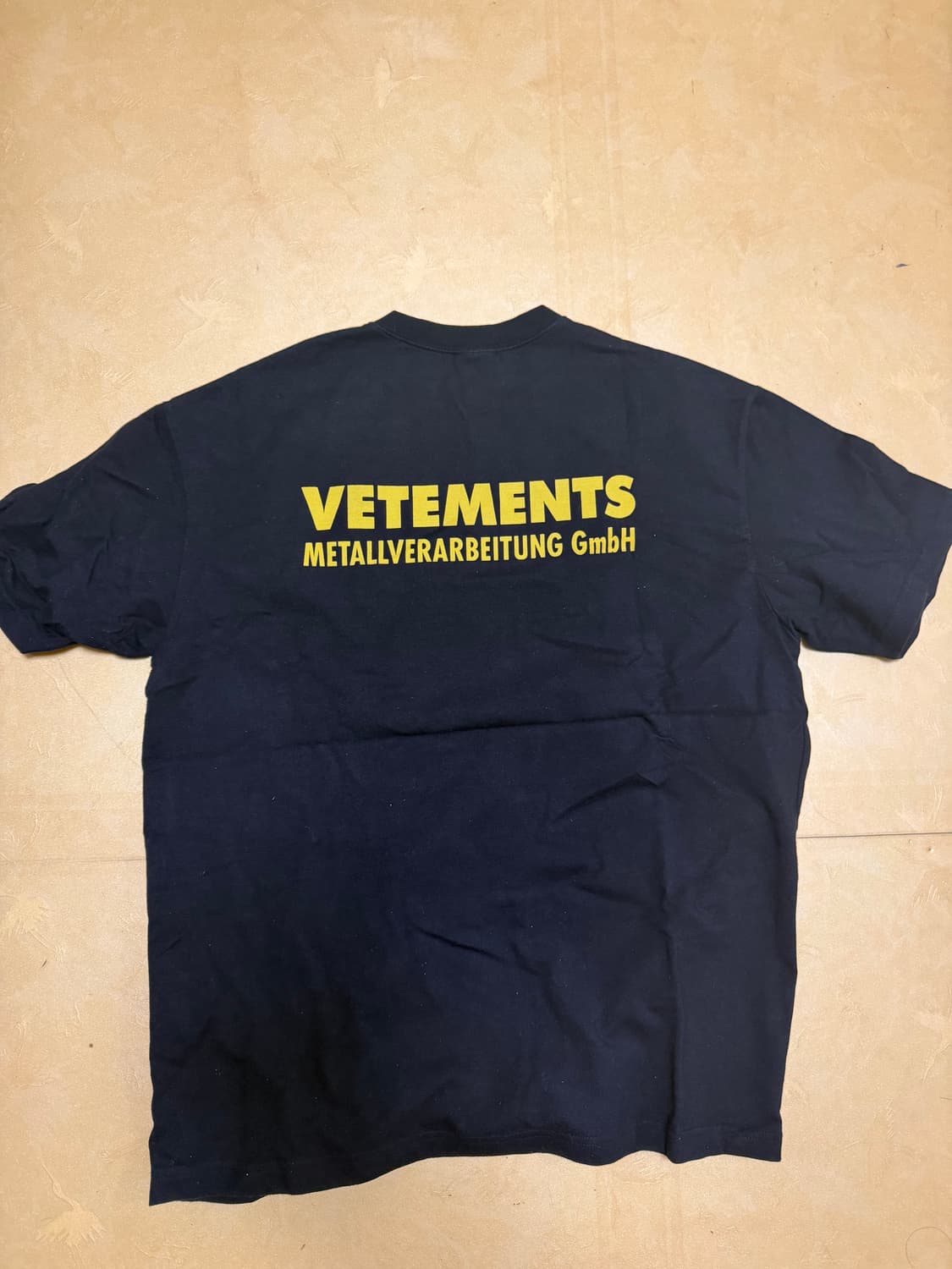 베트멍 Vetements 백프린트 반팔티셔츠 100 L 상품이미지1