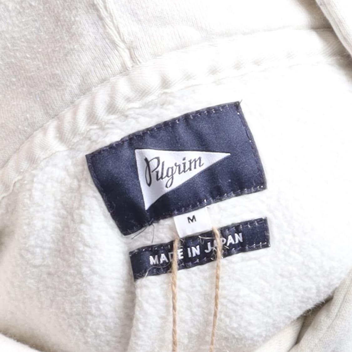 필그림 Pilgrim Logo Hoodie

 상품이미지7