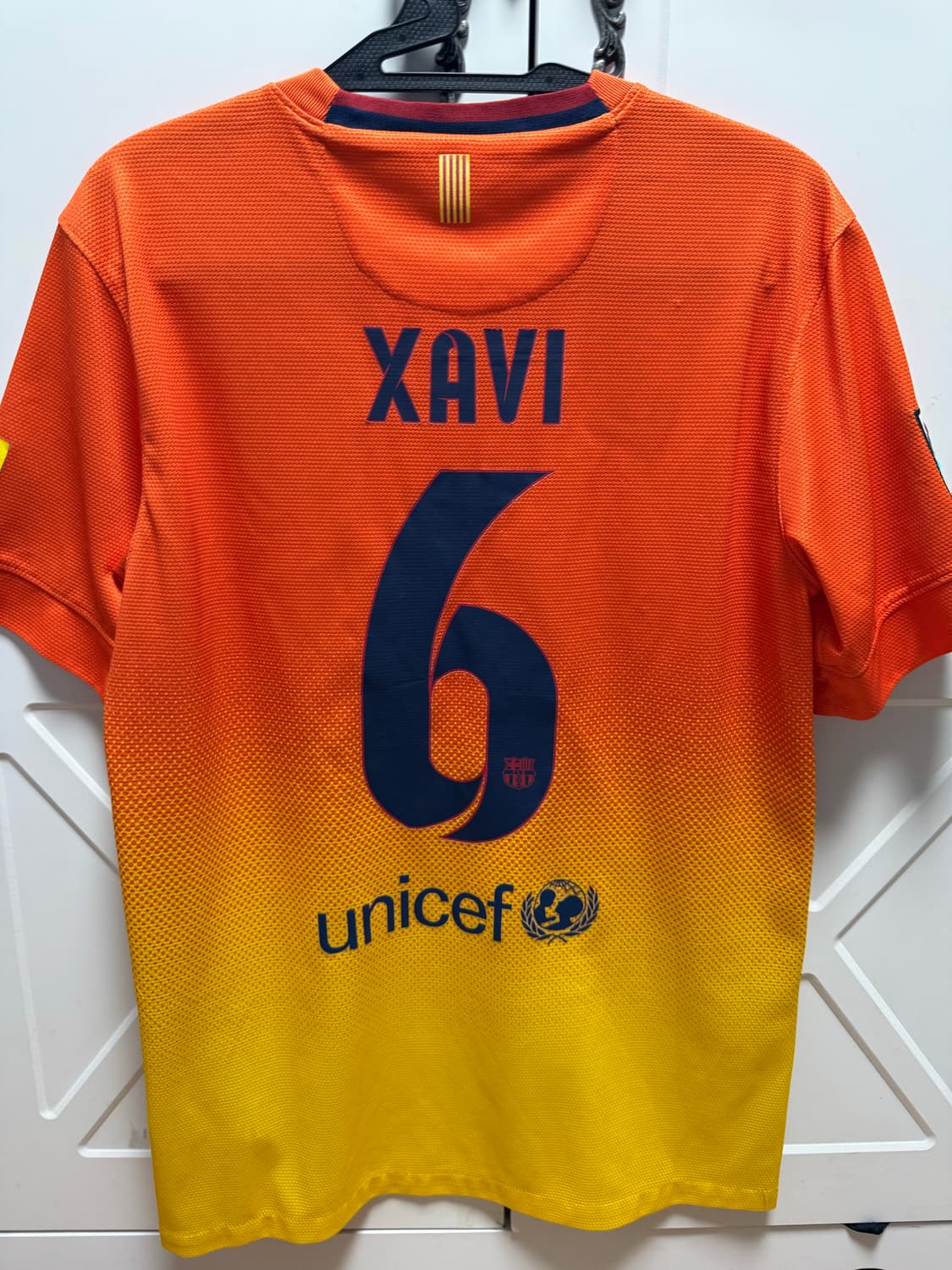 12-13 바르셀로나 사비 유니폼 상품이미지2