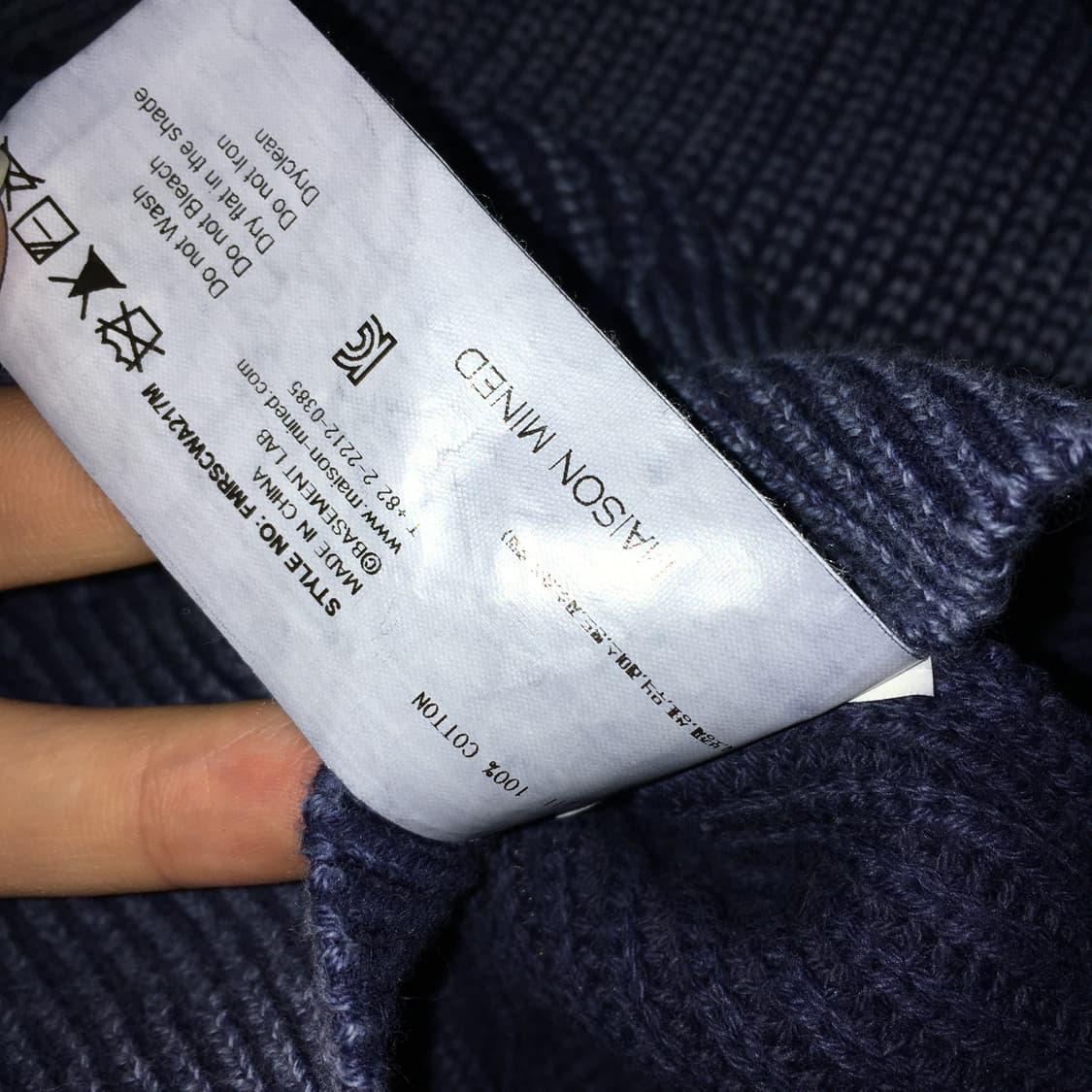 투티/0323 MAISON MINED 데미지 숏 니트 크롭 블루 워싱 상품이미지8