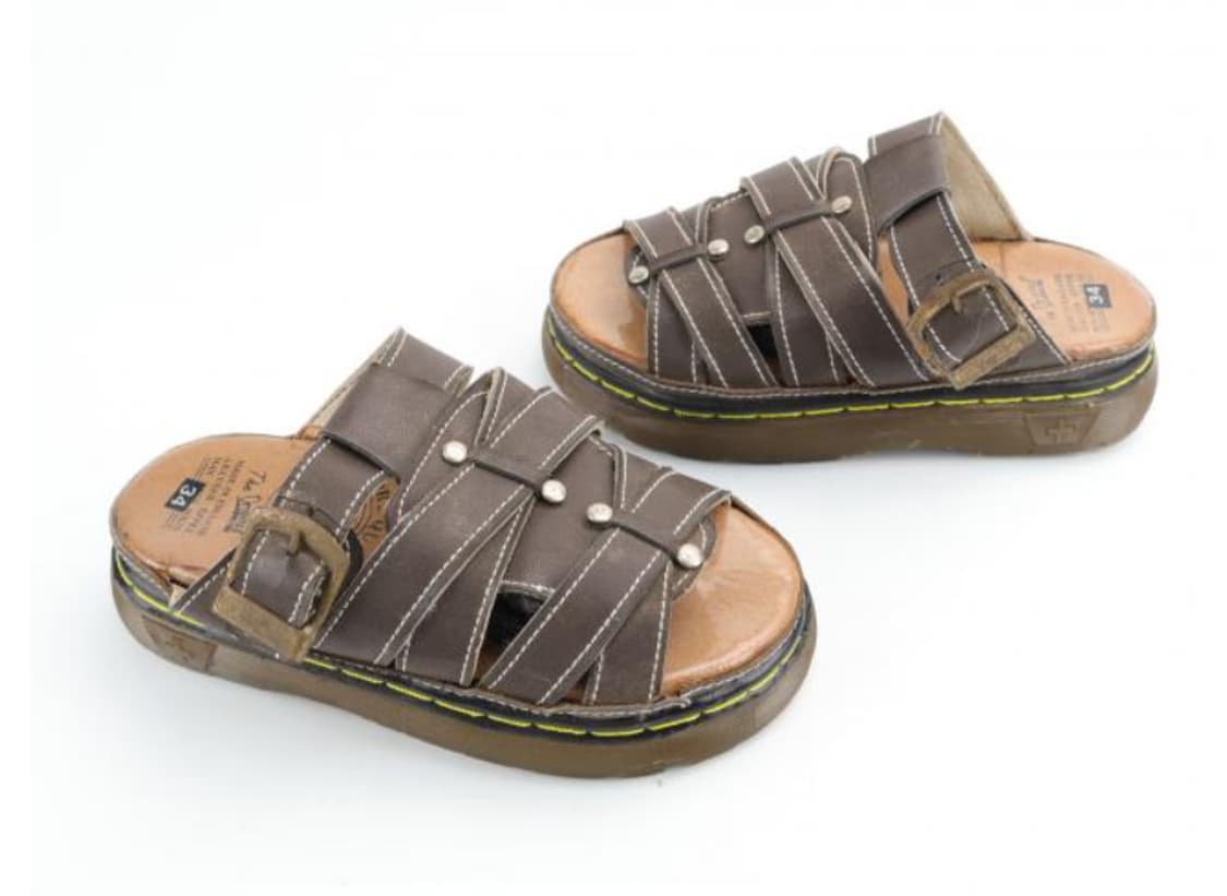 닥터마틴 샌들 상품이미지1