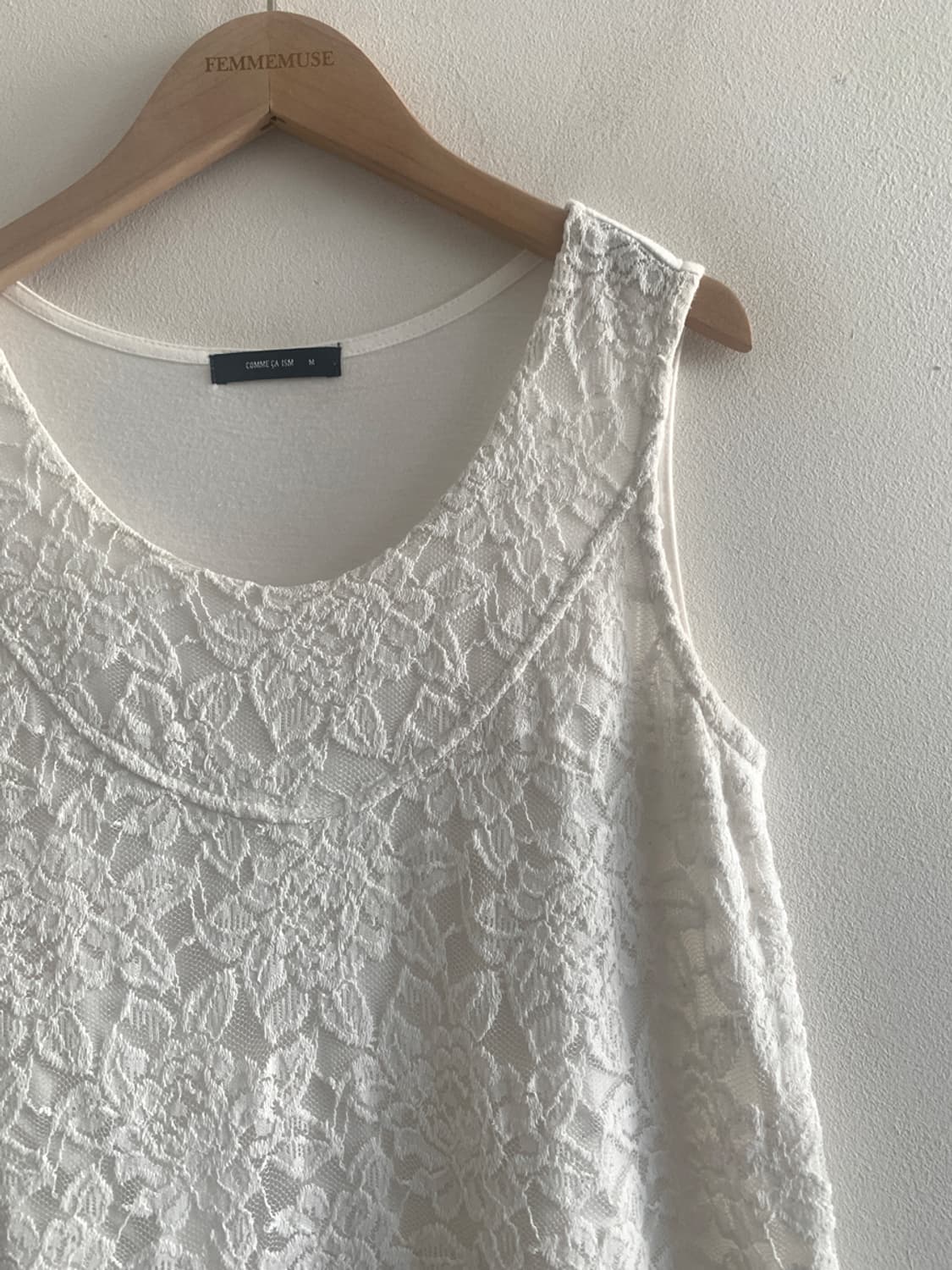 Lace u neck sleeveless top 상품이미지3