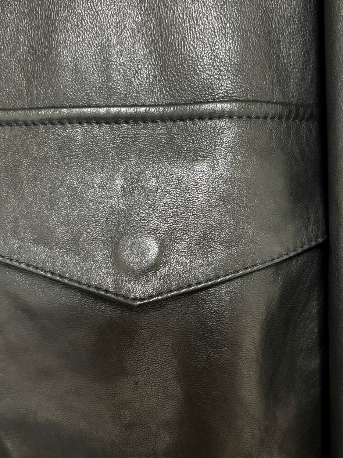 인더로우 레더 A2 자켓 블랙 3 사이즈 판매합니다. 상품이미지4