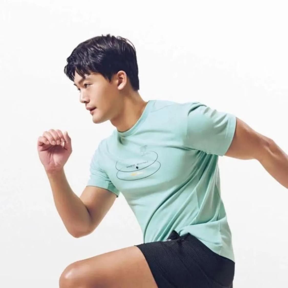 데상트 그래픽 드라이 반팔티 상품이미지8