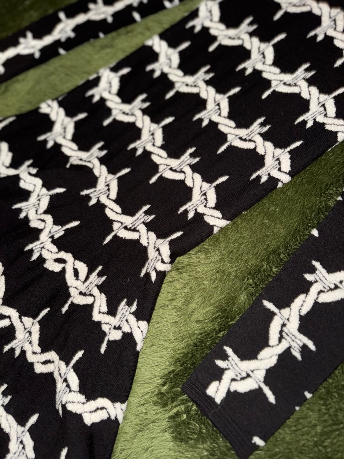 [XS] 비비안웨스트우드 앵글로매니아 와이어 니트 롱슬리브 원피스 상품이미지4