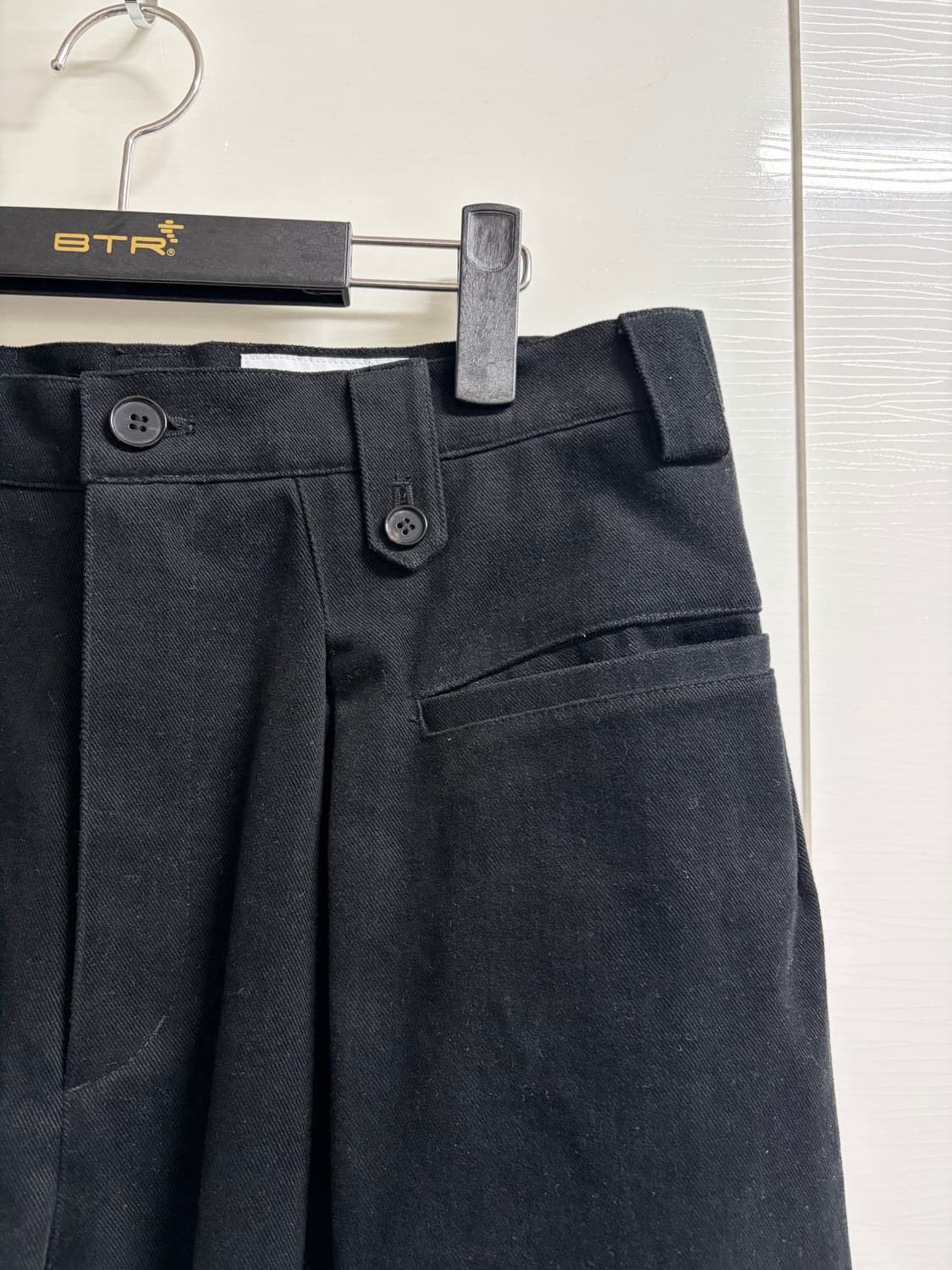 아트이프액츠 포켓 온 턱 팬츠 m 상품이미지3