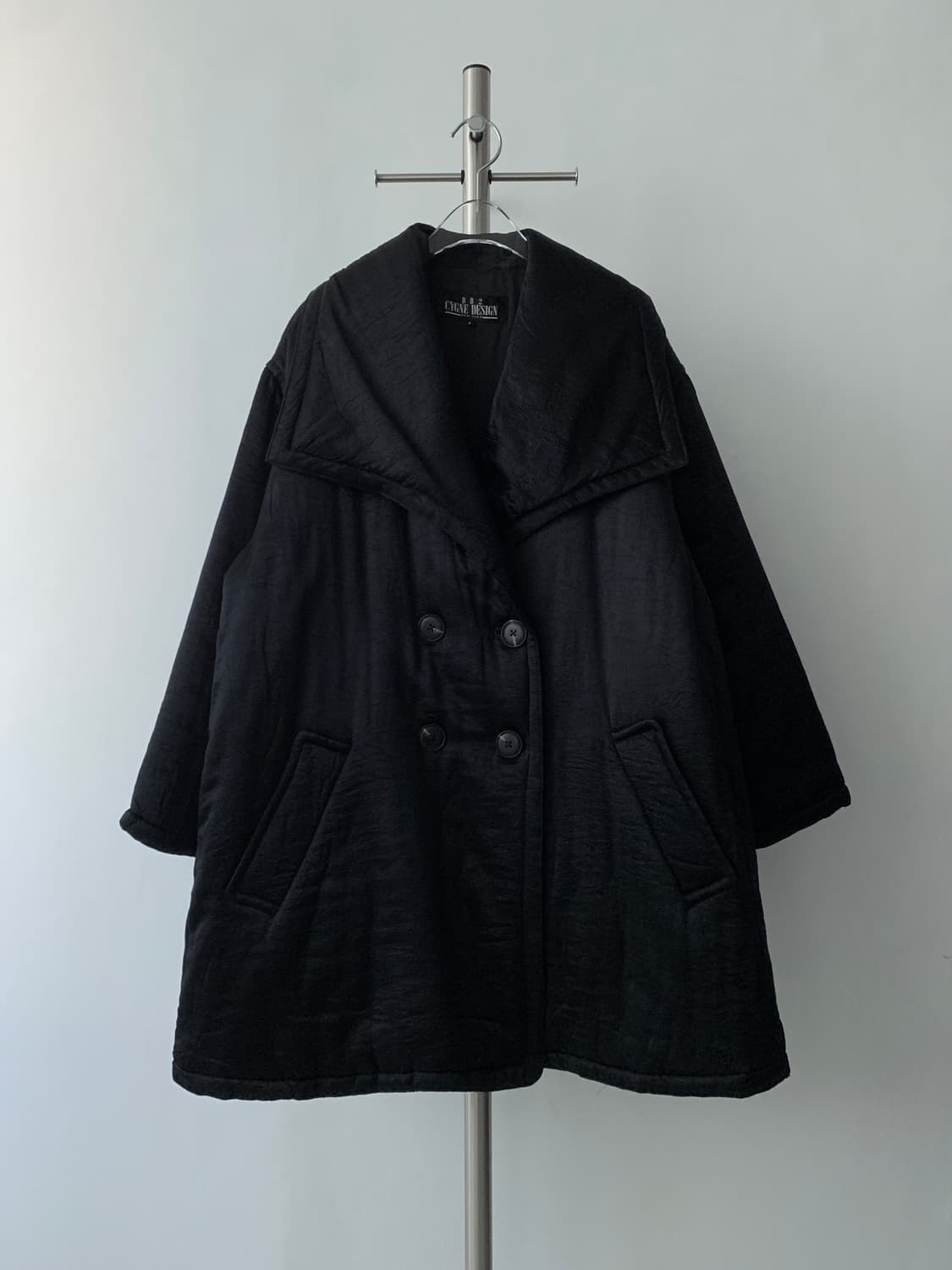 Shiny Padded Double Coat 상품이미지3