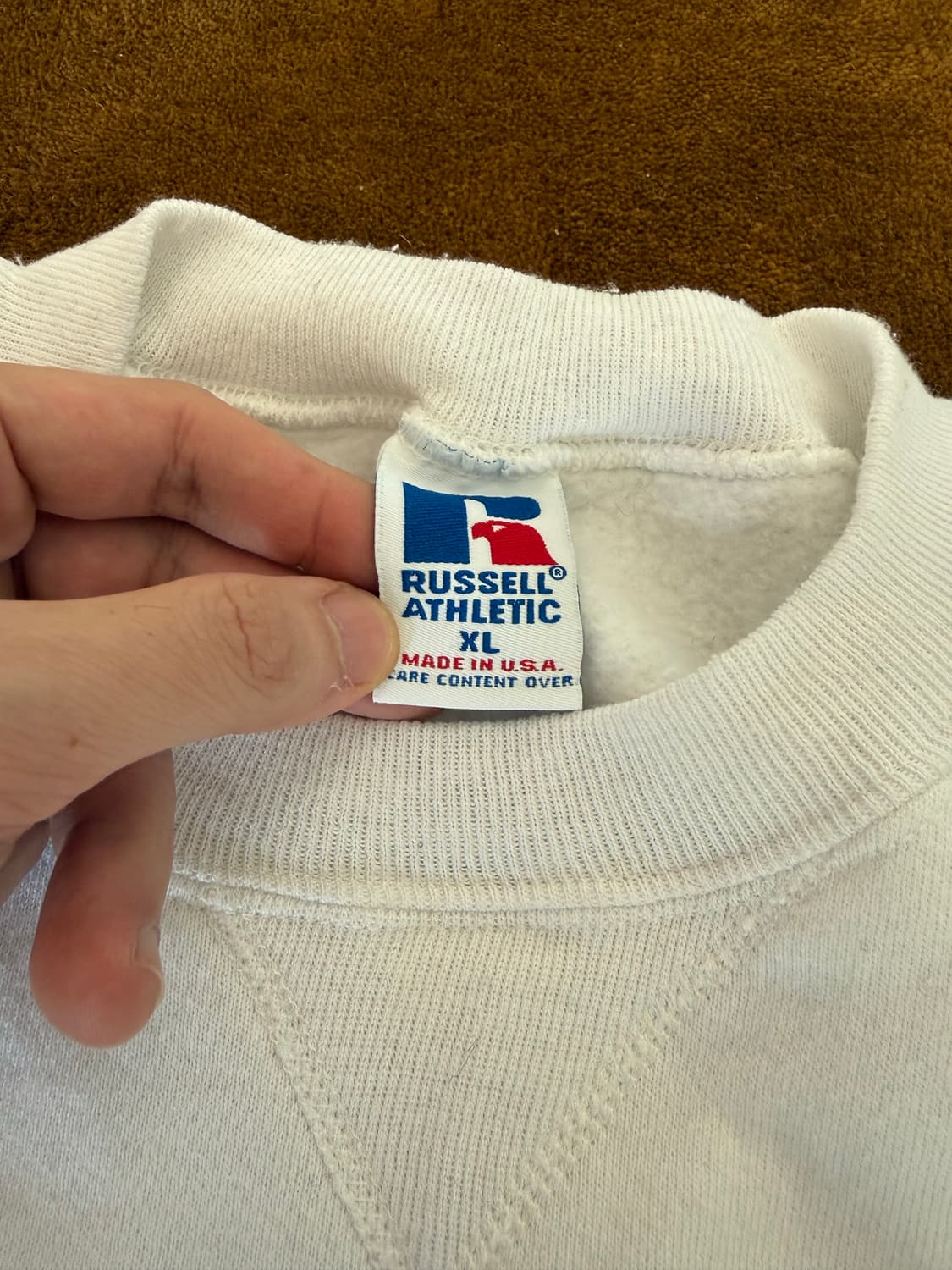 데드스탁 러셀 화이트 맨투맨 상품이미지2