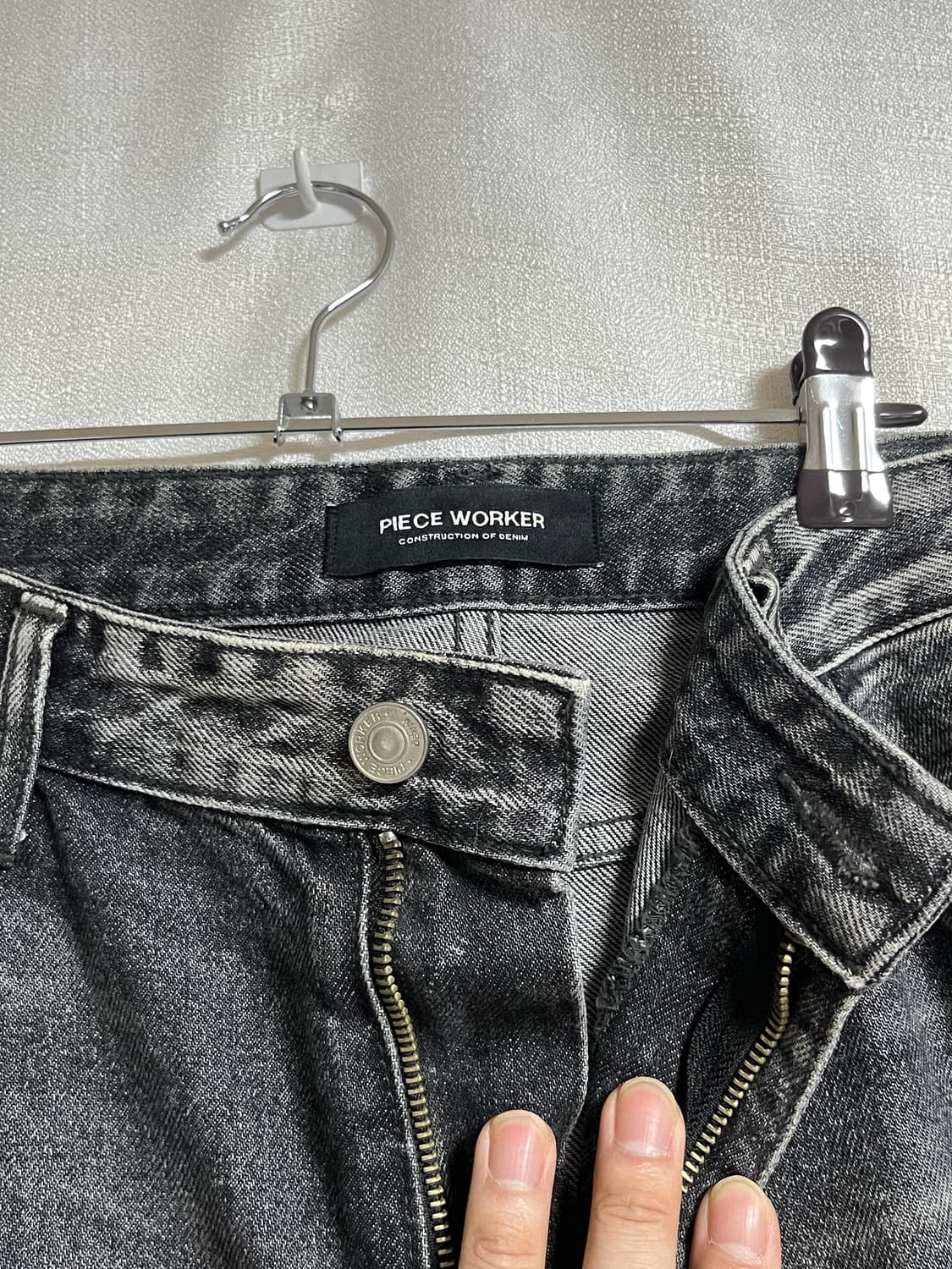 피스워커 흑청 워싱 세미와이드 데님팬츠 34 상품이미지4