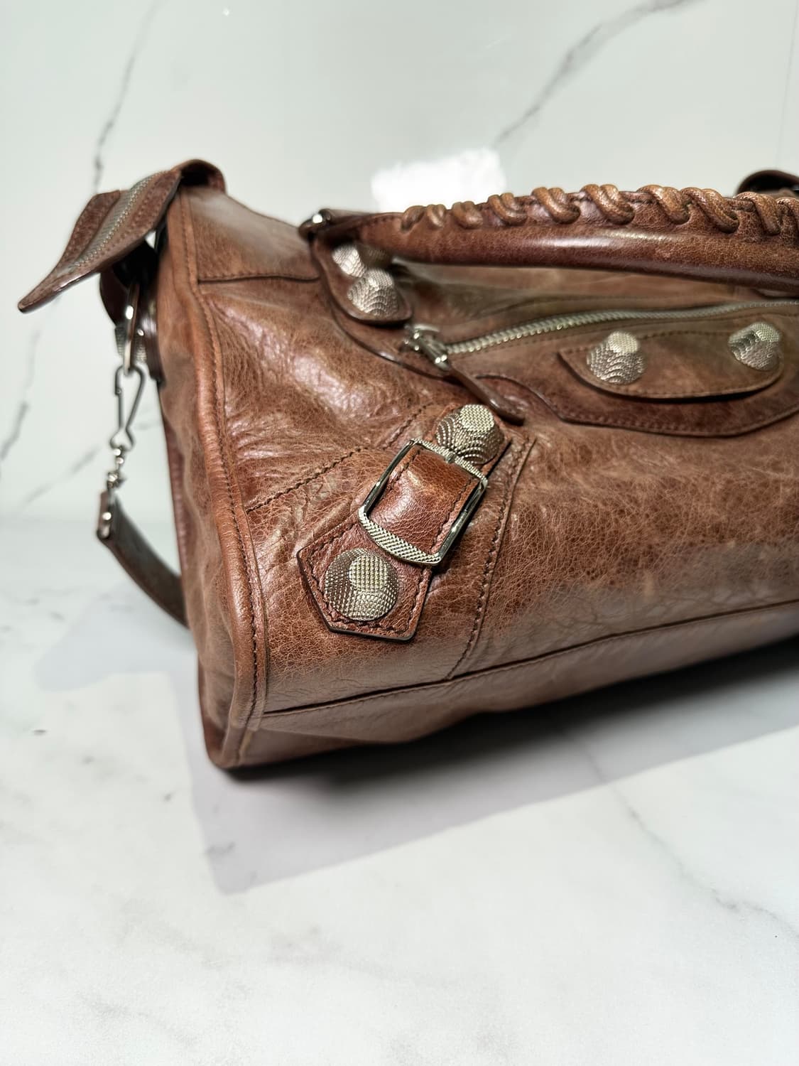 [A급 정품] 발렌시아가 자이언트 시티 모터백 미디움 브라운 상품이미지4