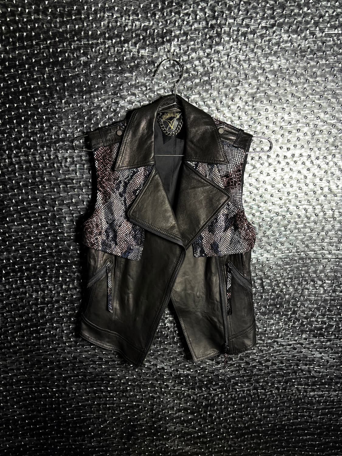 Jessi newyork python skin vest 상품이미지1