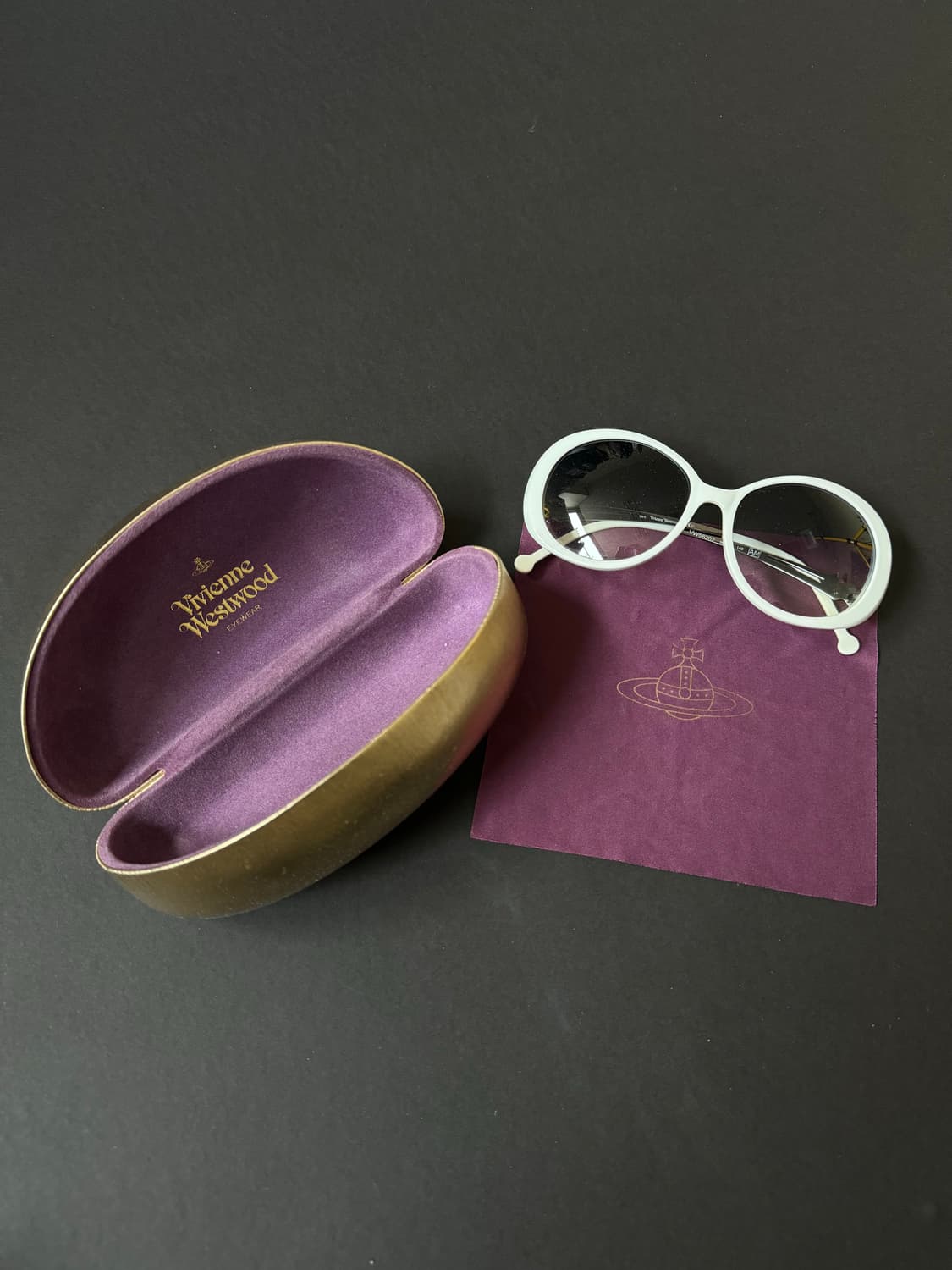 비비안 웨스트우드 화이트 선글라스  상품이미지1