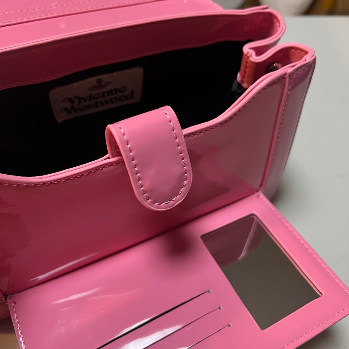 비비안웨스트우드 헤이즐 백 상품이미지5