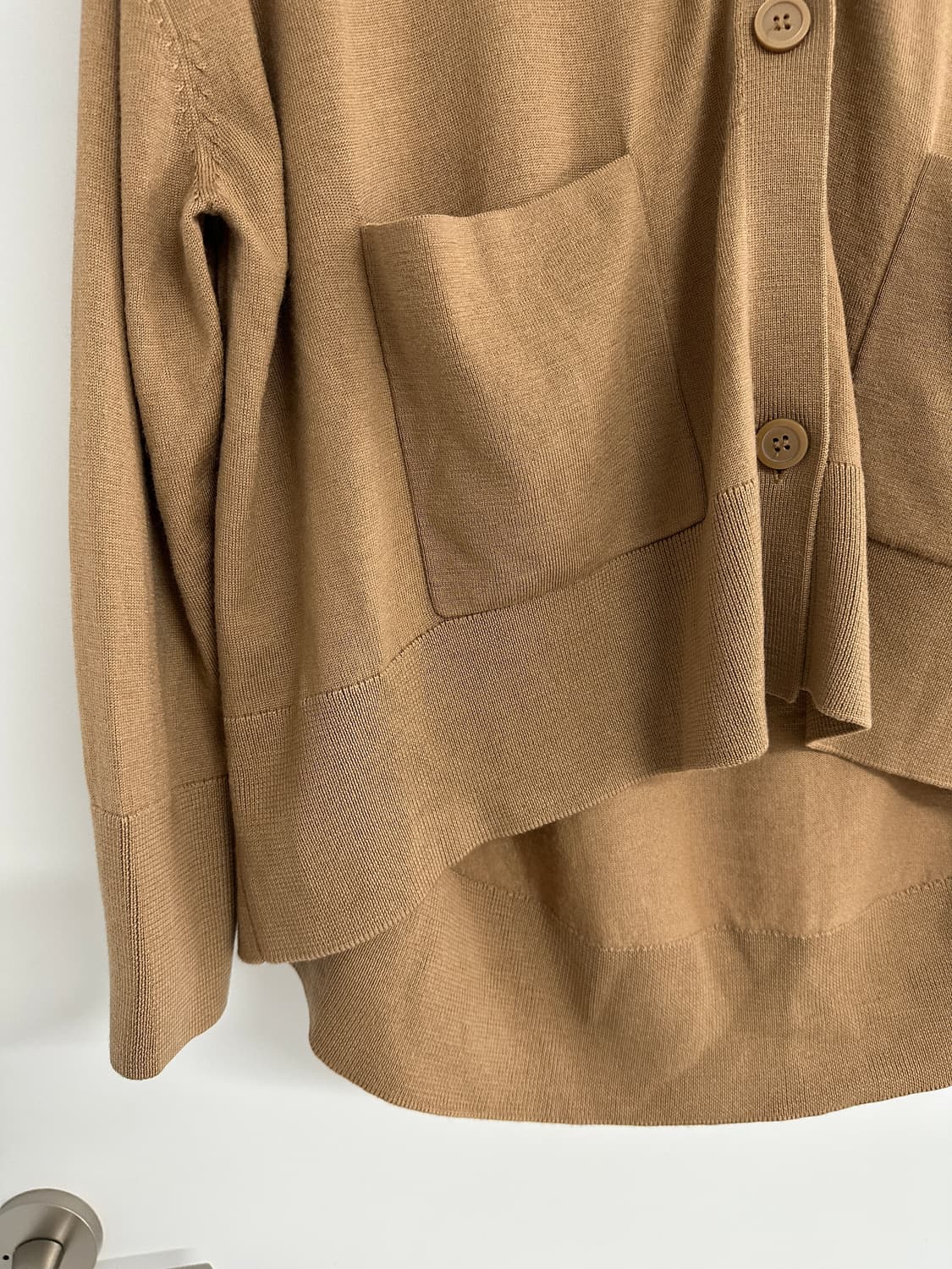 COS 코스 베이지 가디건 상품이미지3