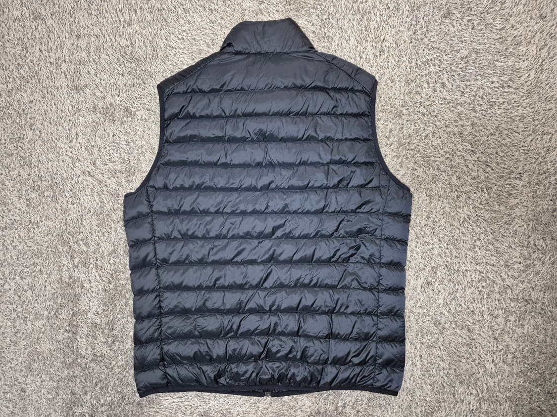 유니클로 남성 경량 다운 패딩 조끼 XL 상품이미지3