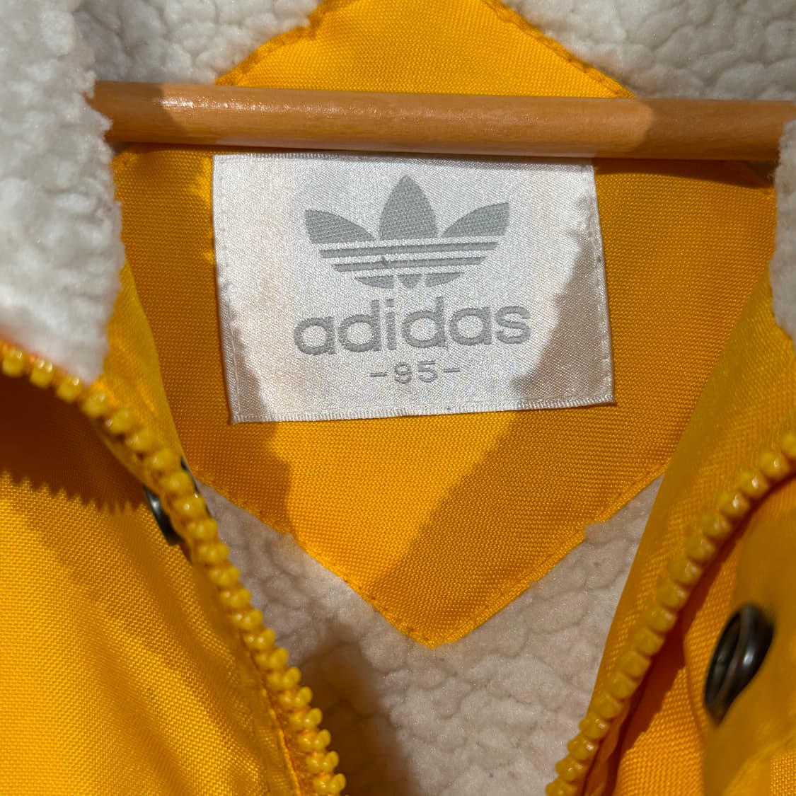 아디다스 90s 올드스쿨 쉐르파 벤치 파카 L 돕바 상품이미지4