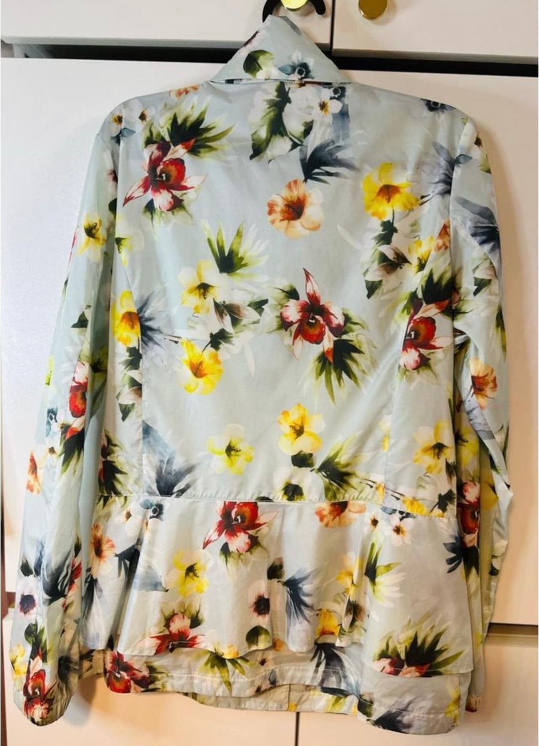 블랙야크 플라워 패턴 바람막이 자켓 상품이미지5