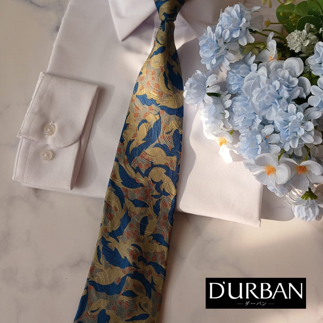 더반 실크 블루 패턴 넥타이 8.6cm A+등급 A19398
 상품이미지2