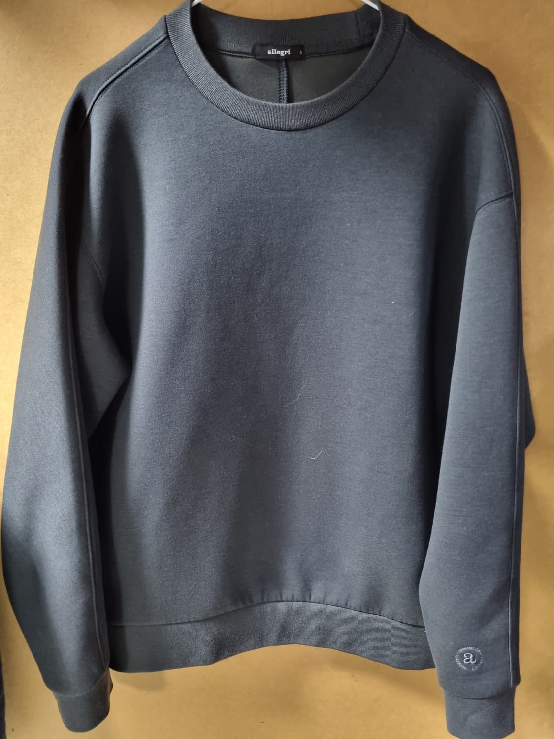 알레그리 남성 맨투맨  상품이미지1