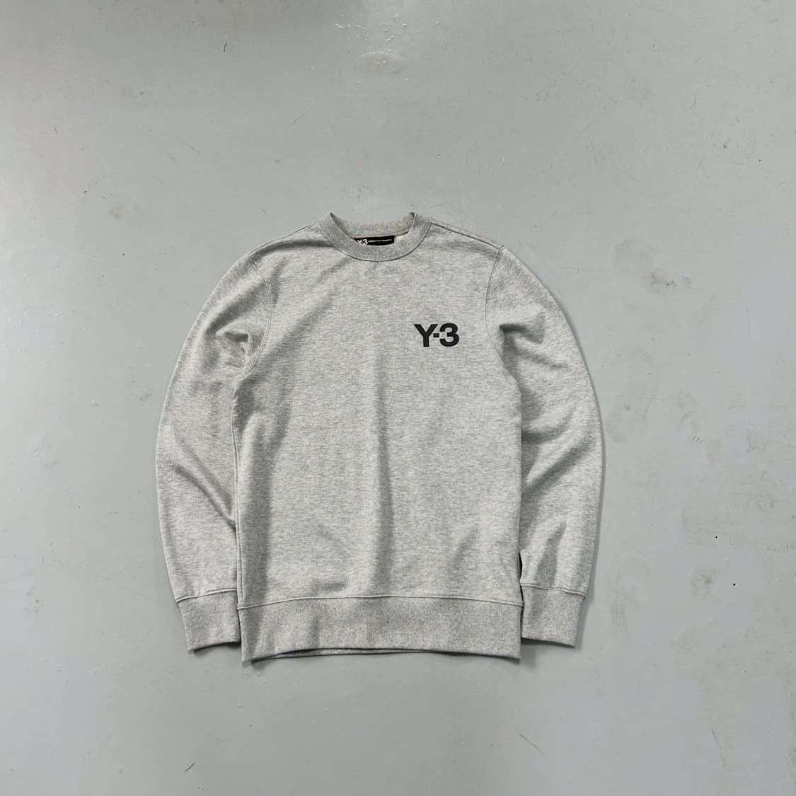 Y-3 그레이 로고 스웻셔츠 상품이미지1