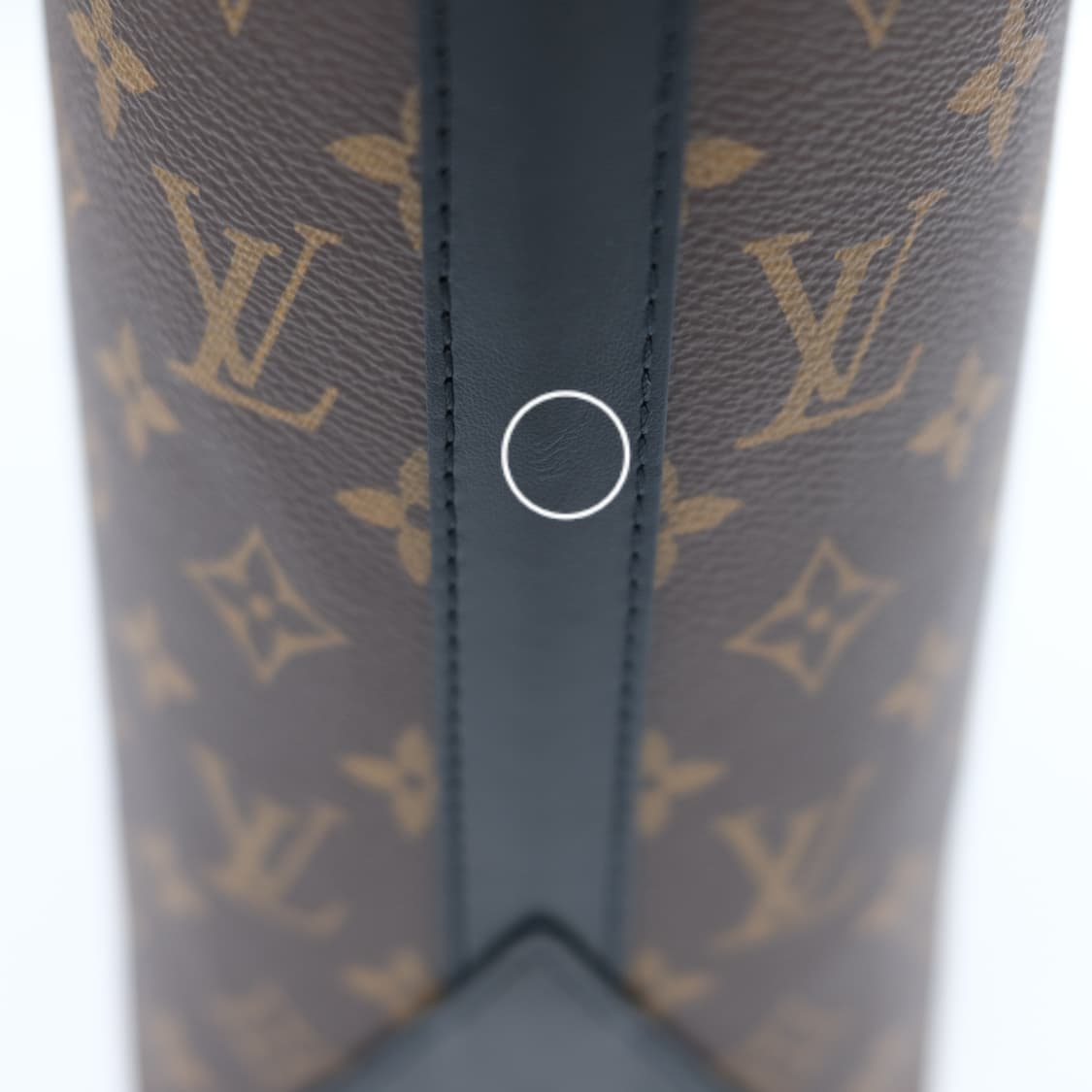 루이비통 모노그램 마카사르 위켄드 토트백 PM 사이즈 상품이미지8