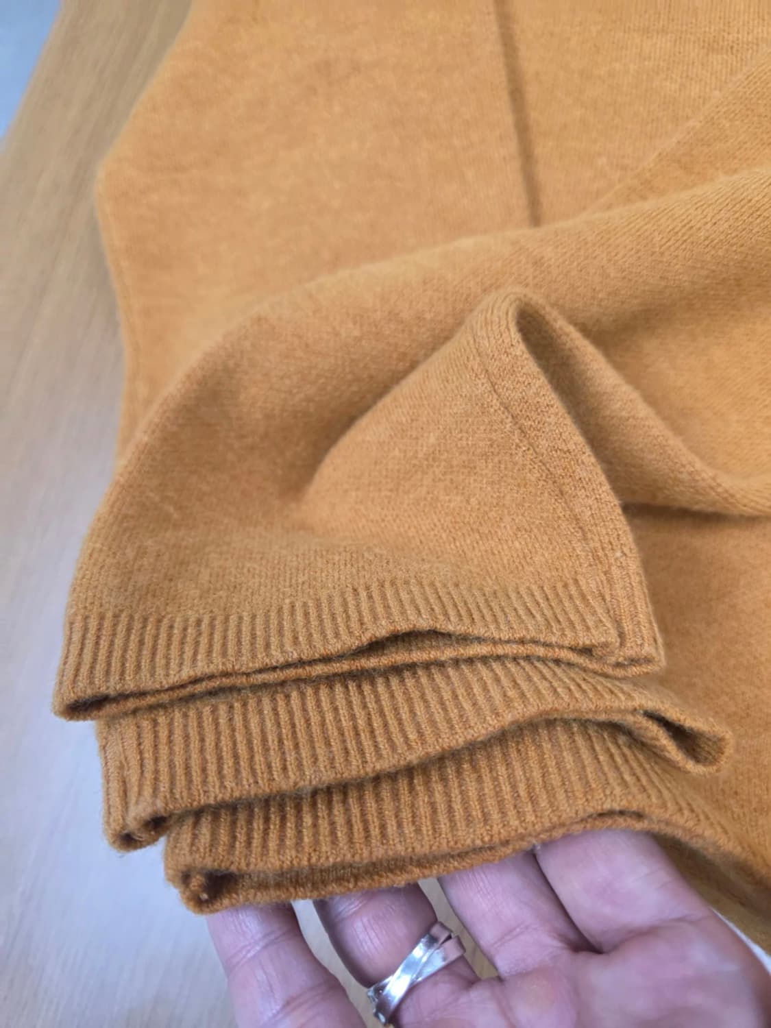 엘무드 화란 세미오버 니트 제주 48 상품이미지6