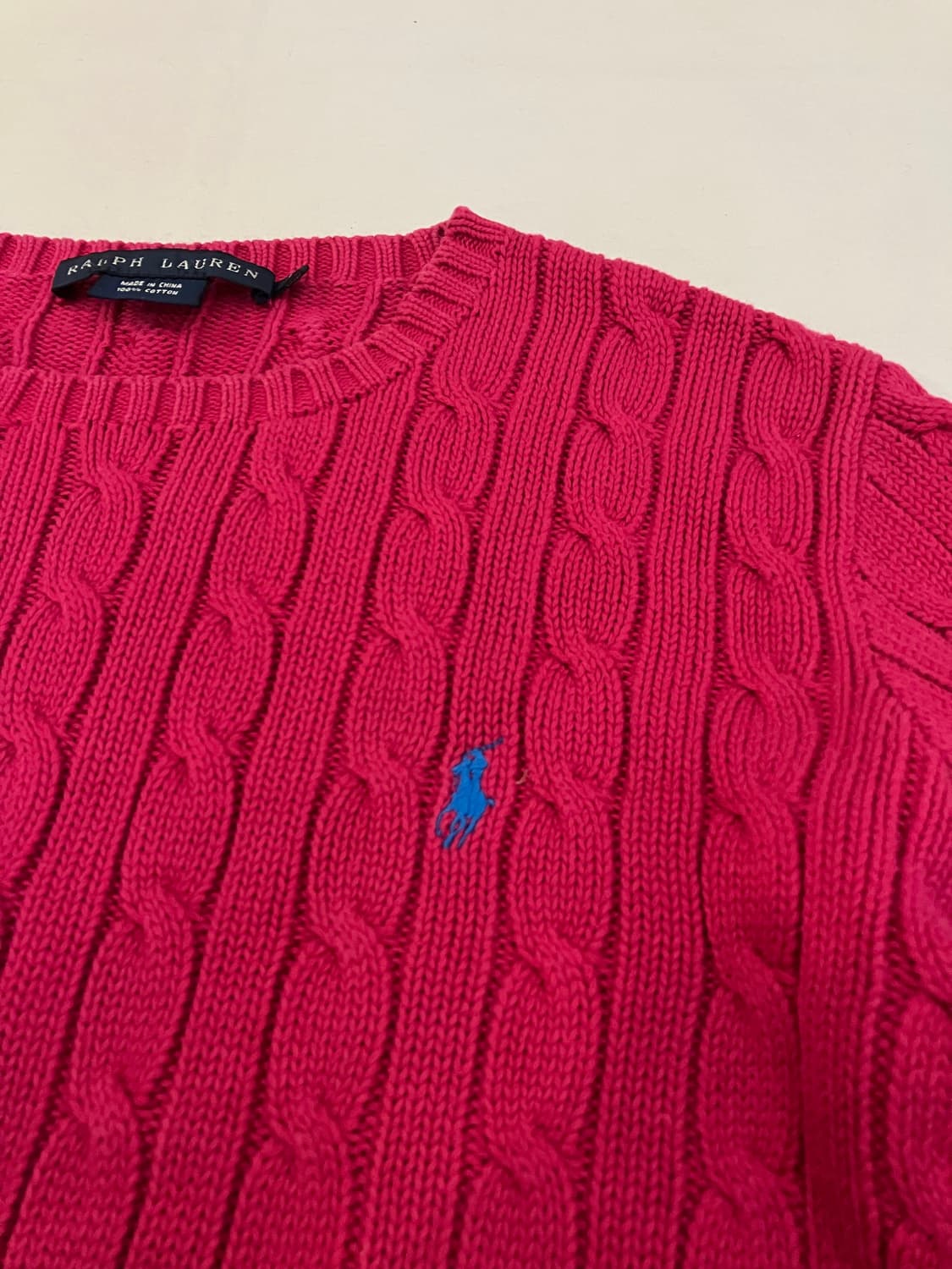 폴로 랄프로렌 딱붙핏 케이블 꽈배기 니트 핑크 상품이미지2