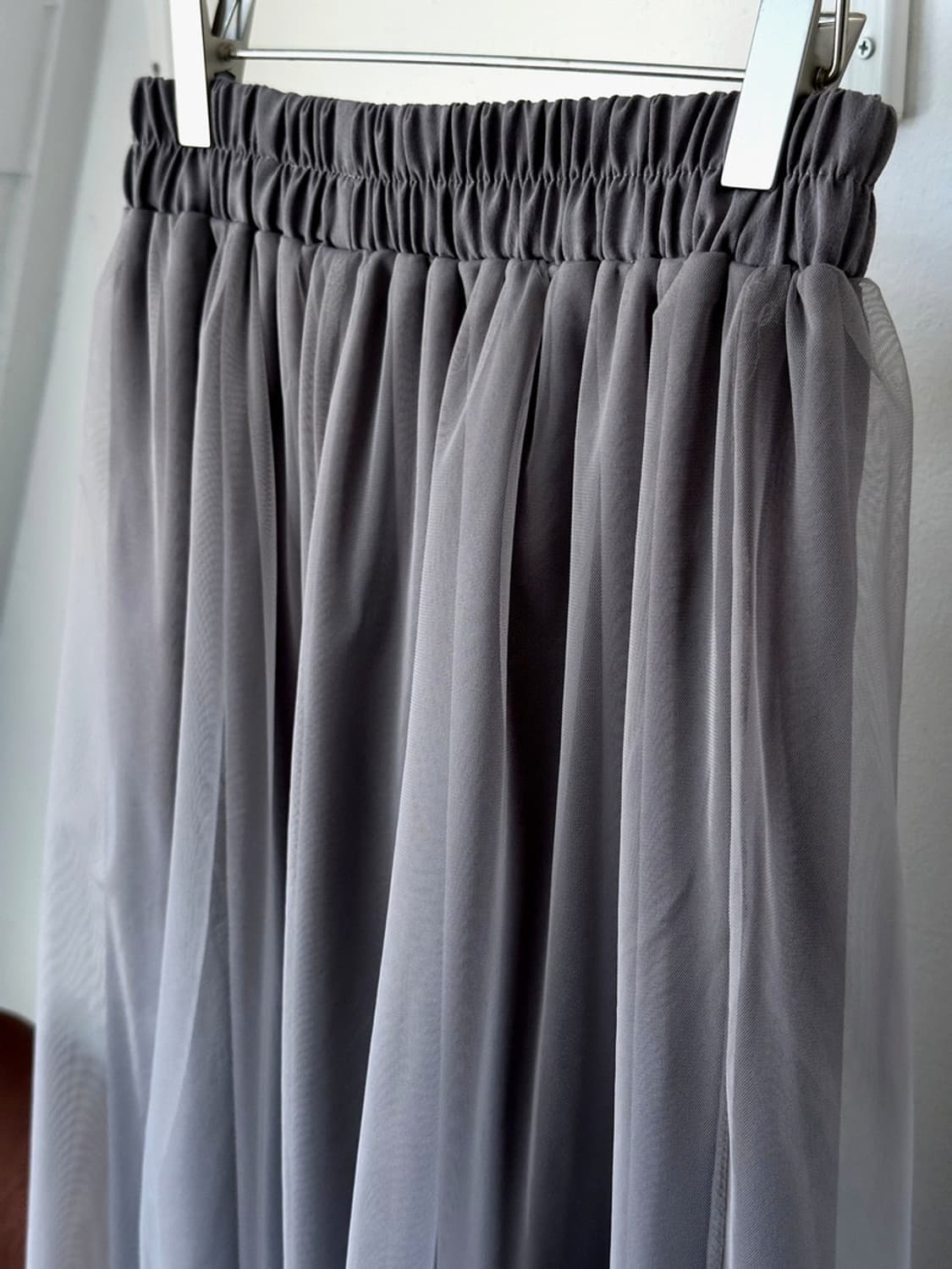 Sheer over fabric layer banded big pants 상품이미지3