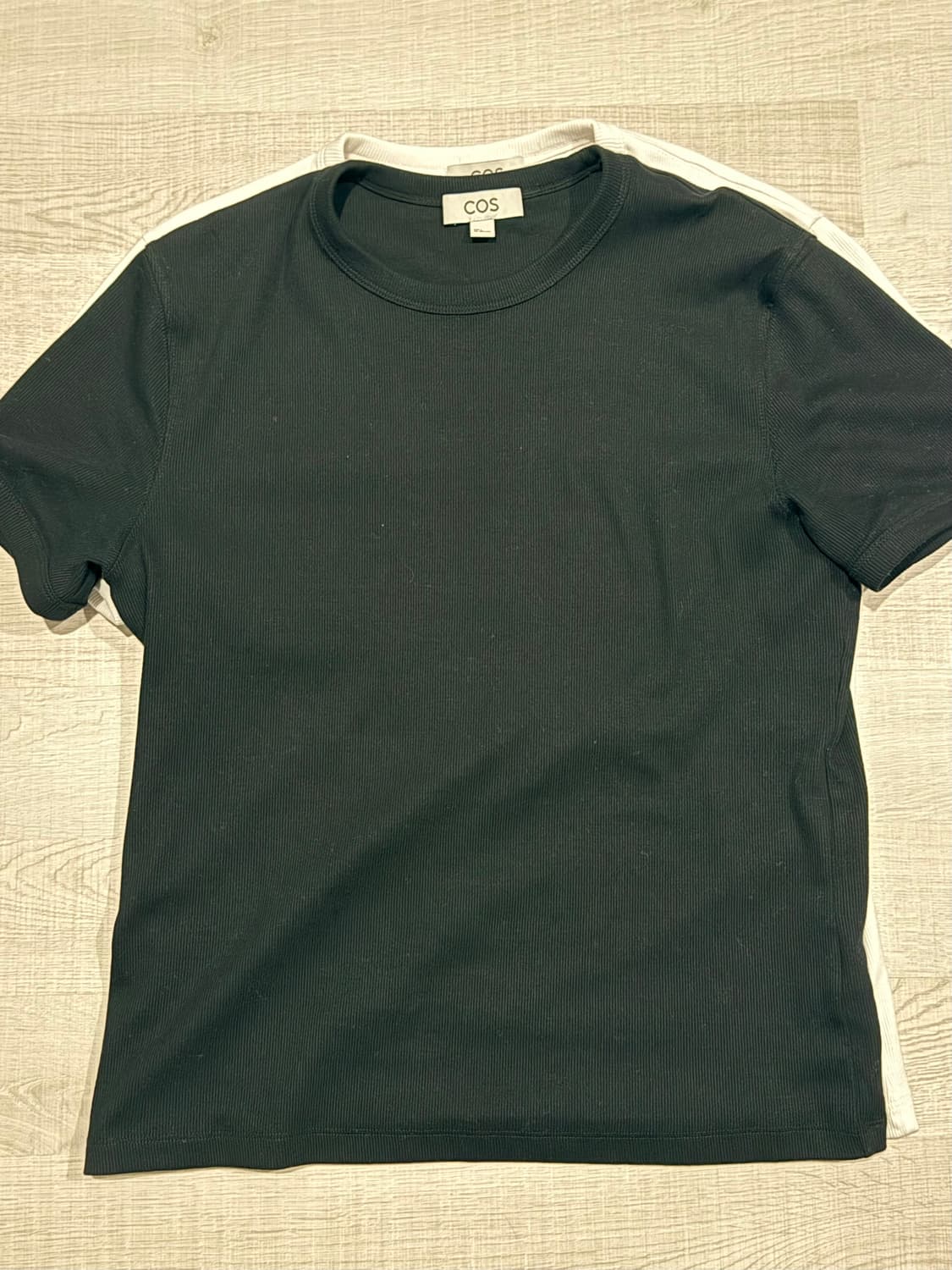 [L] 코스 슬림 리브드 반팔 티셔츠 상품이미지2